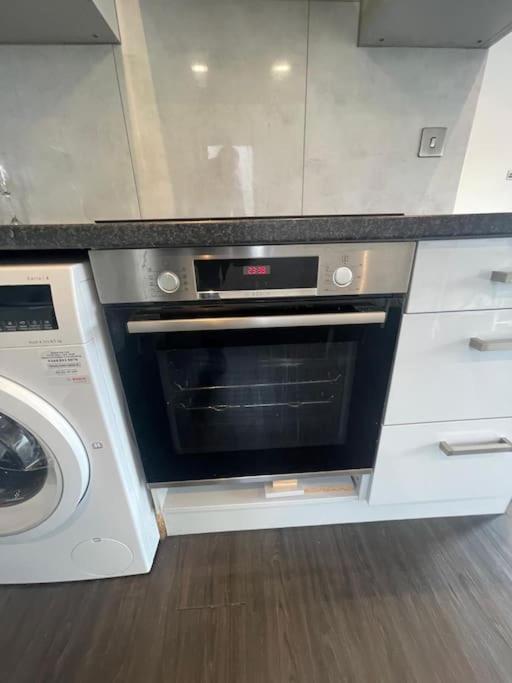 4 Guest Penthouse In Cricklewood Near Tube Leilighet