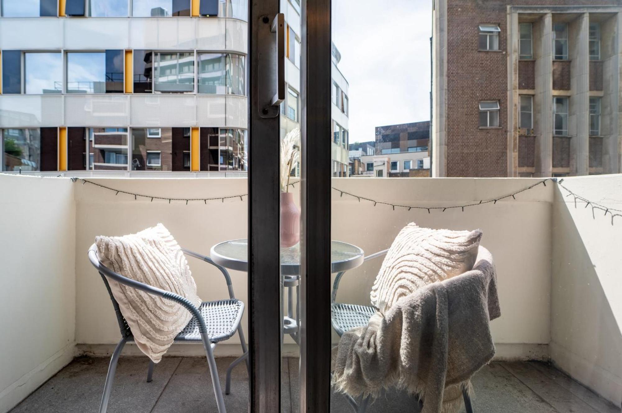 Fitzrovia - 1br With Balcony Near Soho - Cityapartmentstay Appartement Londen