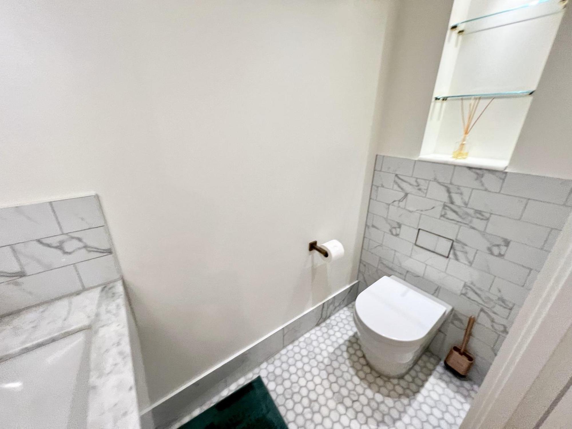 Tower Bridge Luxury Apartment