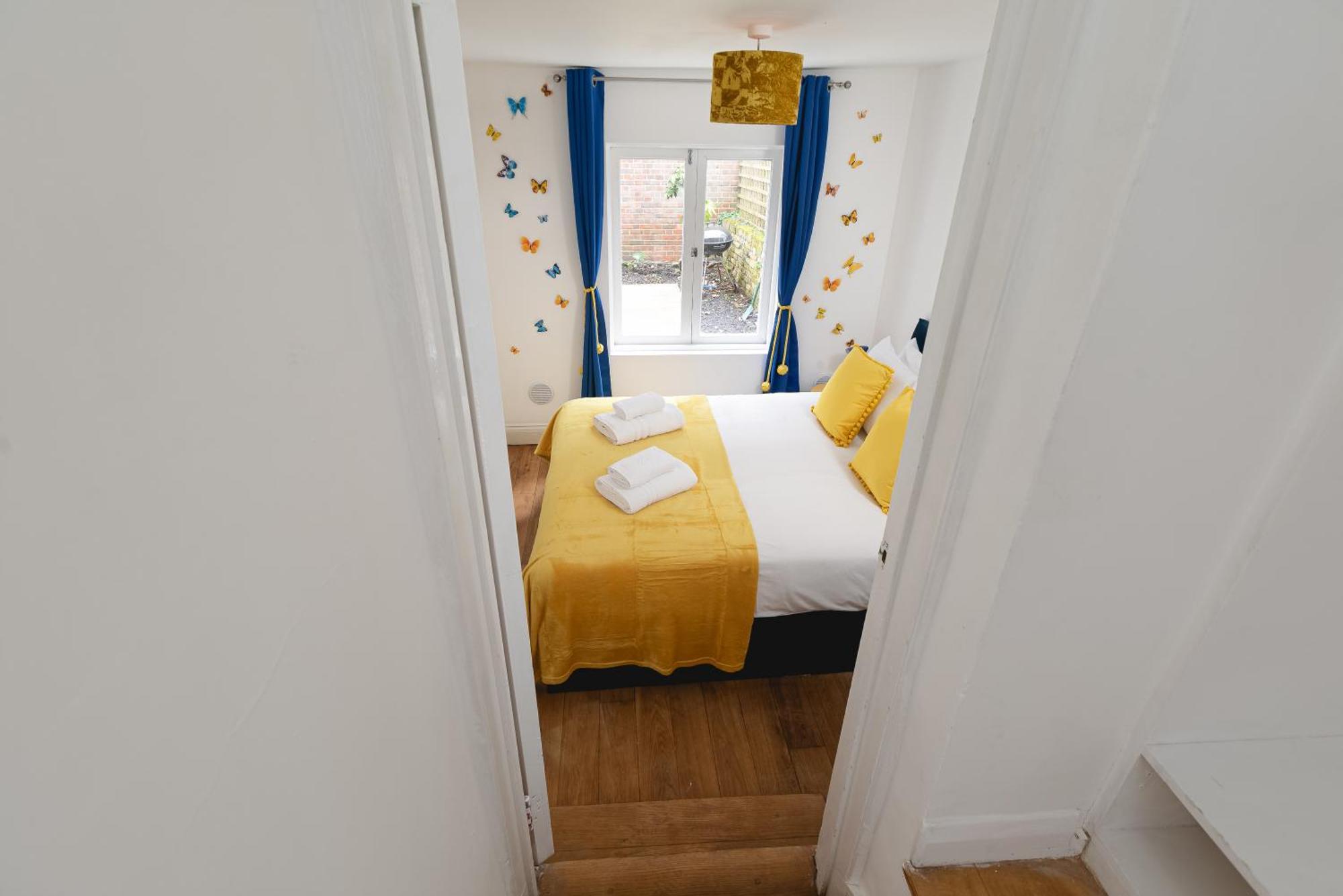 Spacious With Garden In Leilighet London