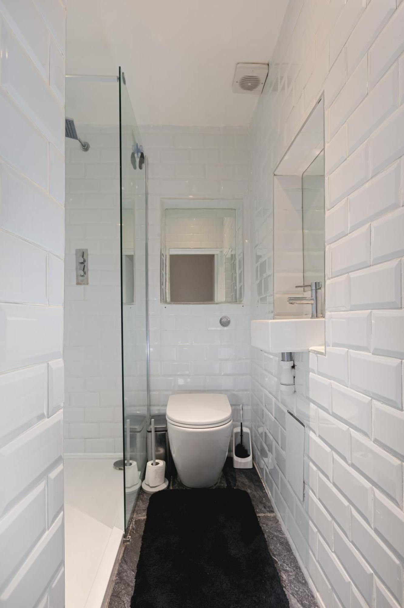 Leilighet Spacious With Garden In London