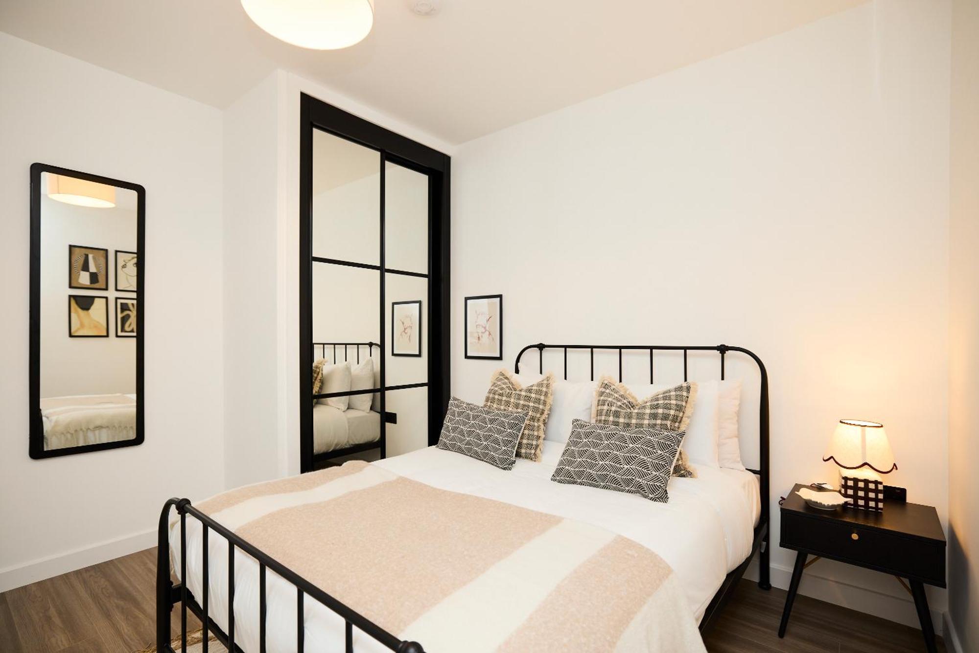 The Tottenham Hale Crib - Trendy 2bdr Flat With Balcony Lejlighed London