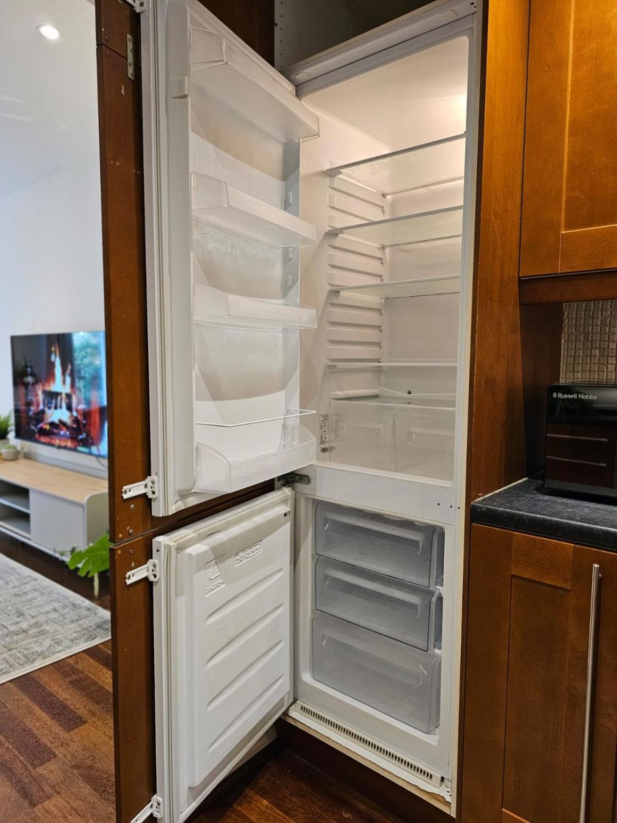 2 Bedroom Spacious In Apartment