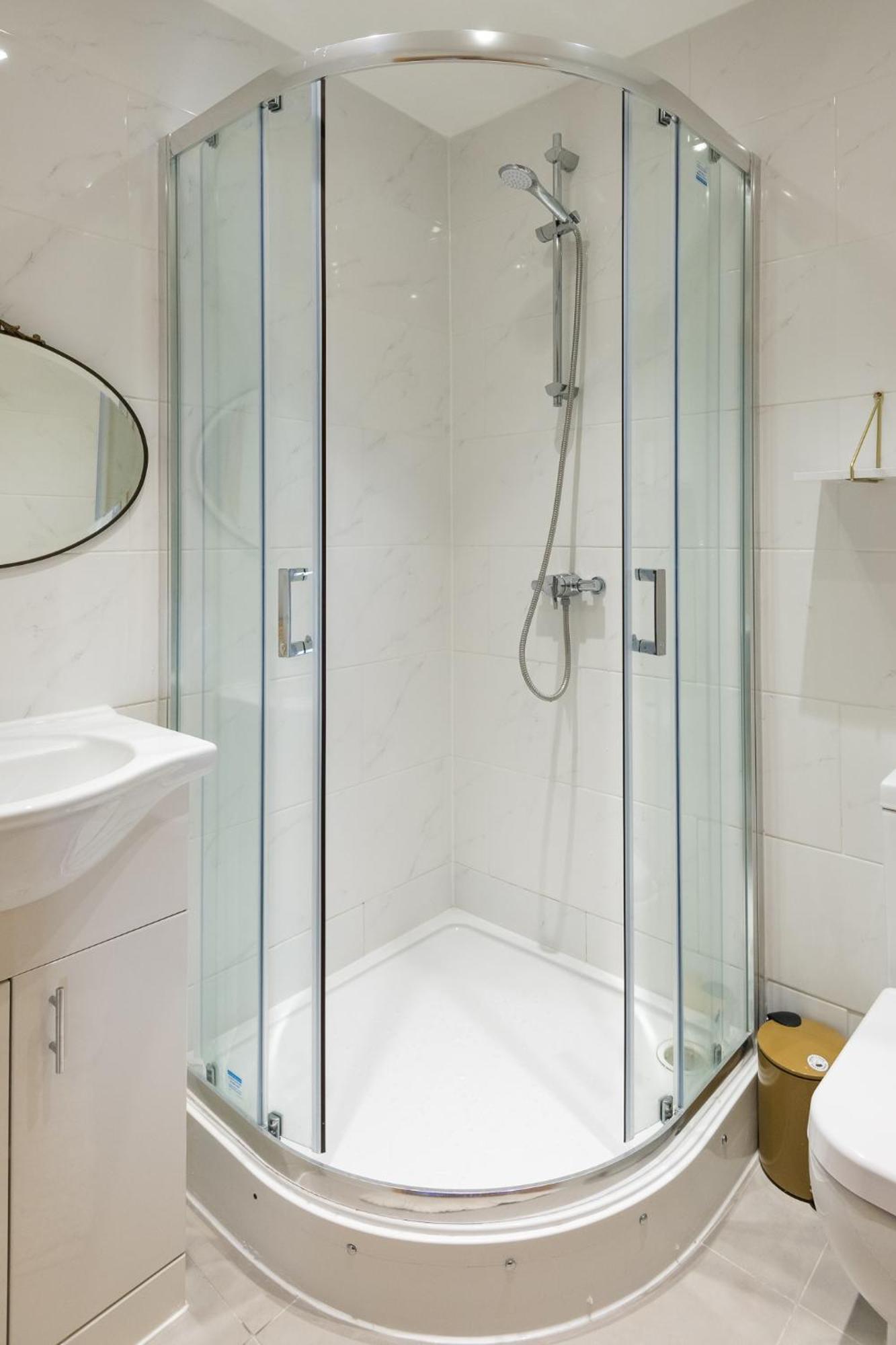 Apartment Flat In London