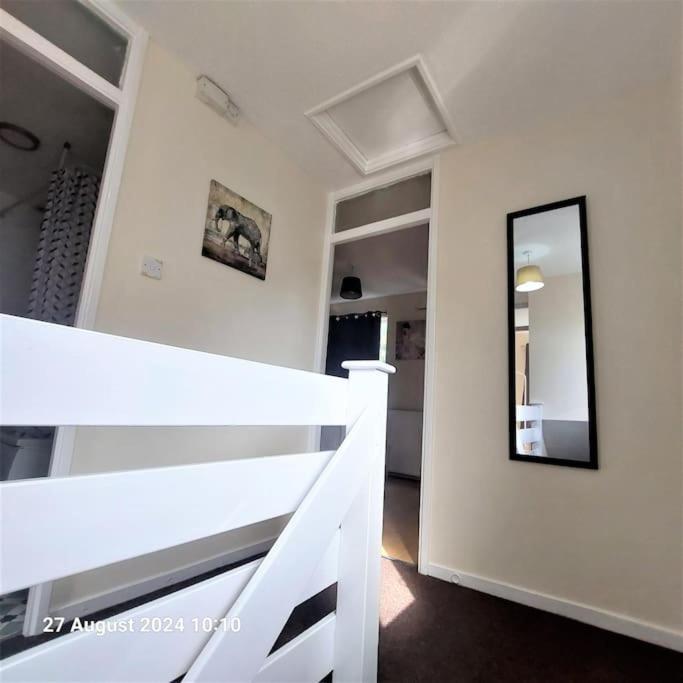 Vakantiehuis 3 Bedroom House In Beckton *