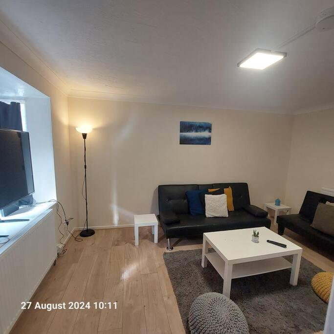 Vakantiehuis 3 Bedroom House In Beckton