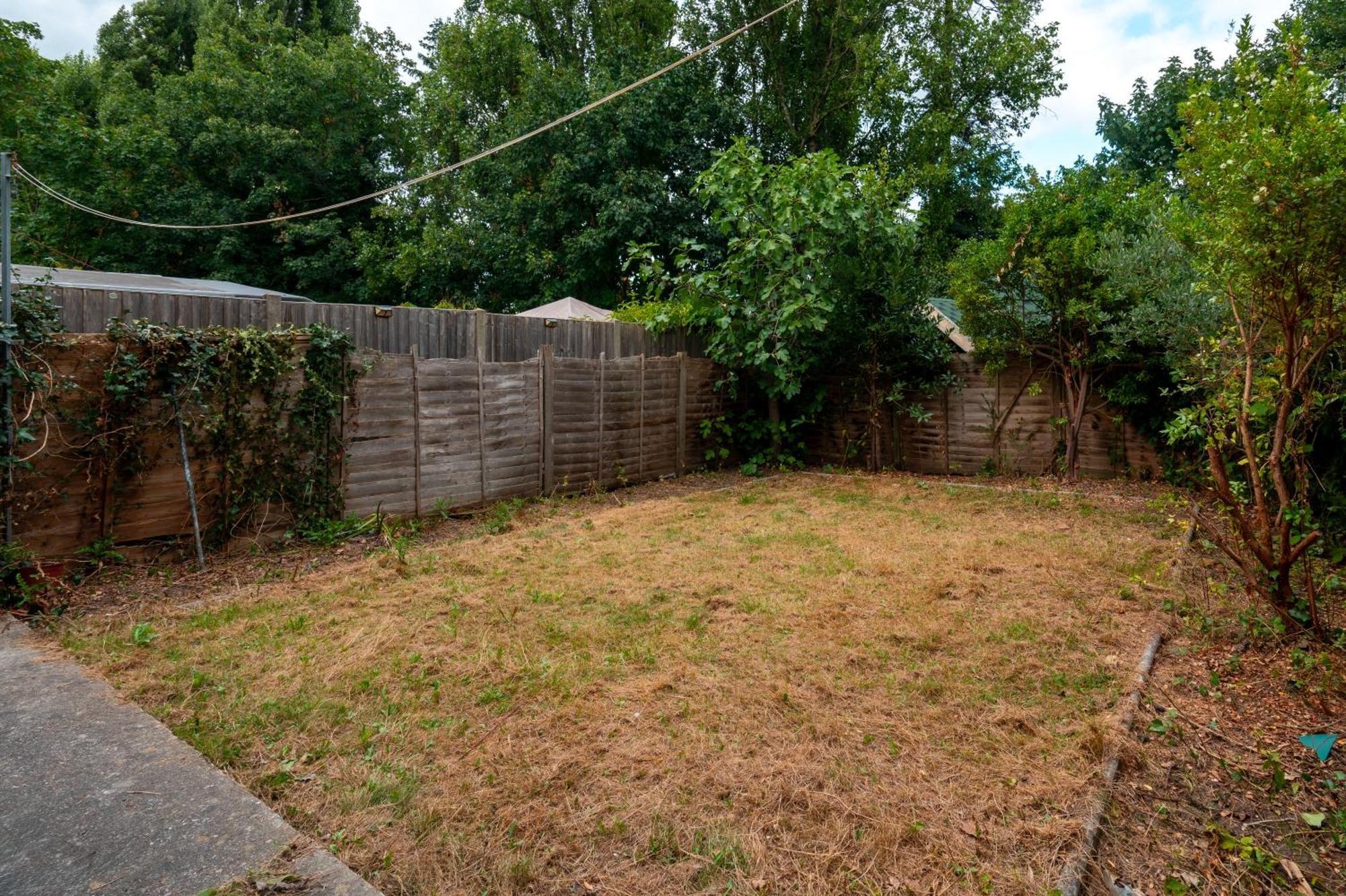 2 Bed, Wembley, Ealing, Apartment
