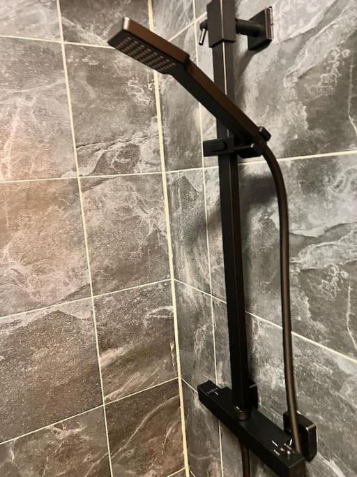 Lovely 1bdr Flat Next To Earls Court Station Londra