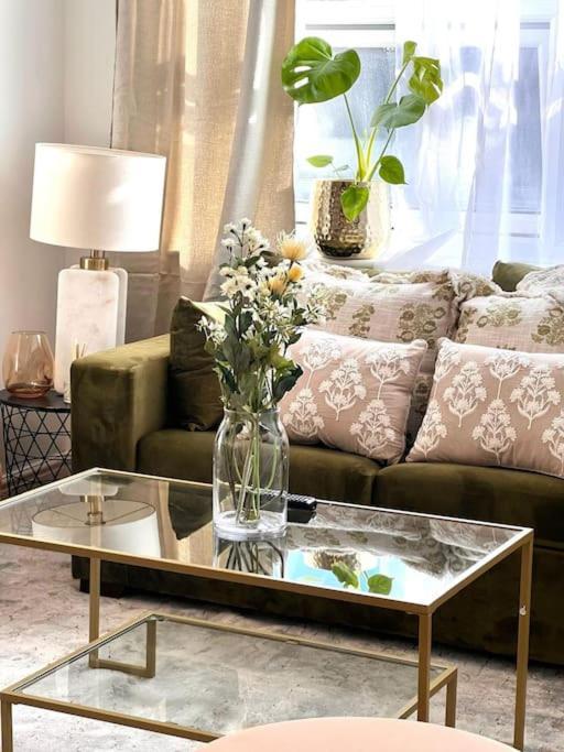 Lovely 1bdr Flat Next To Earls Court Station Appartamento