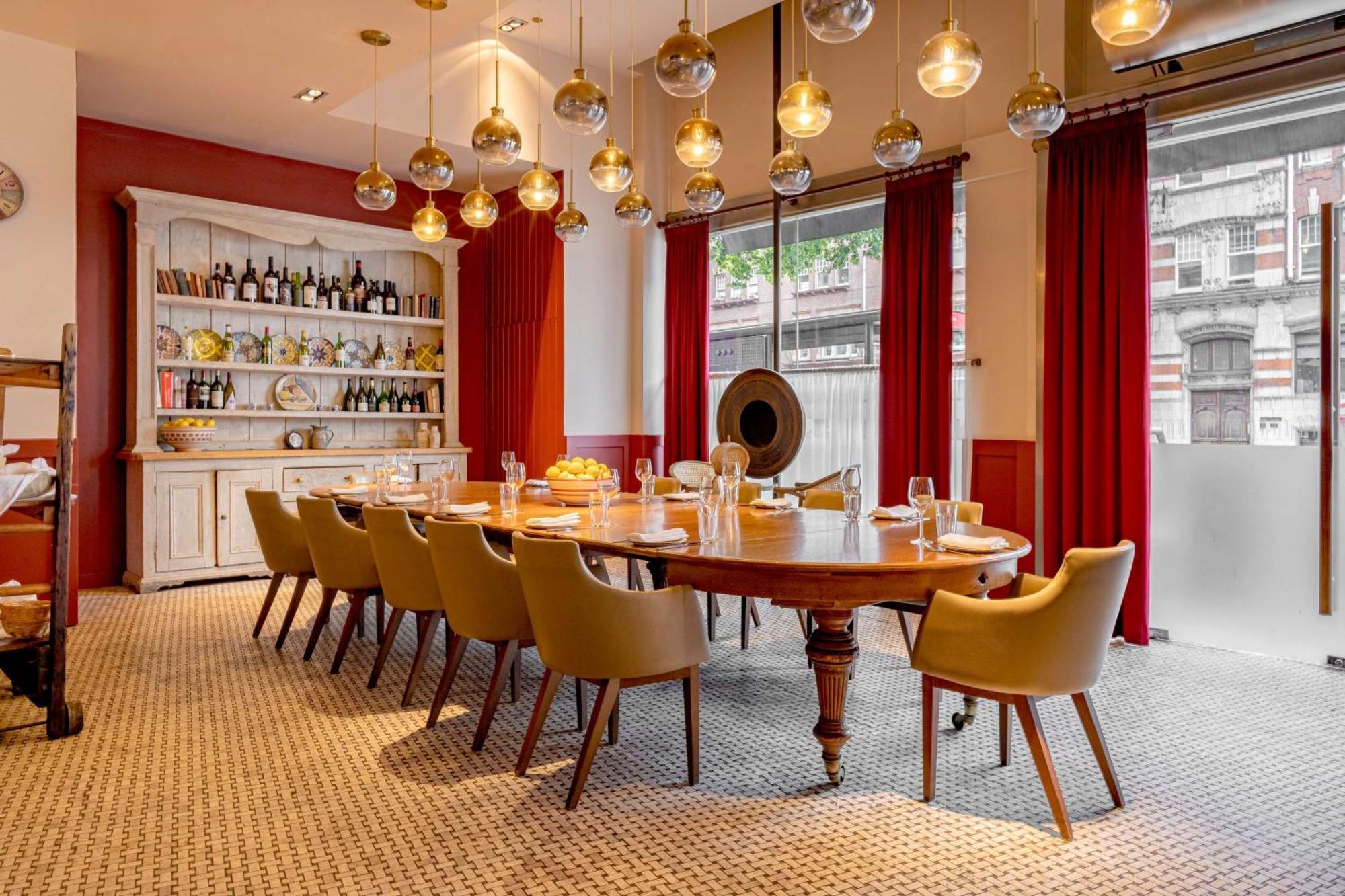 Hotel Park Plaza Victoria London