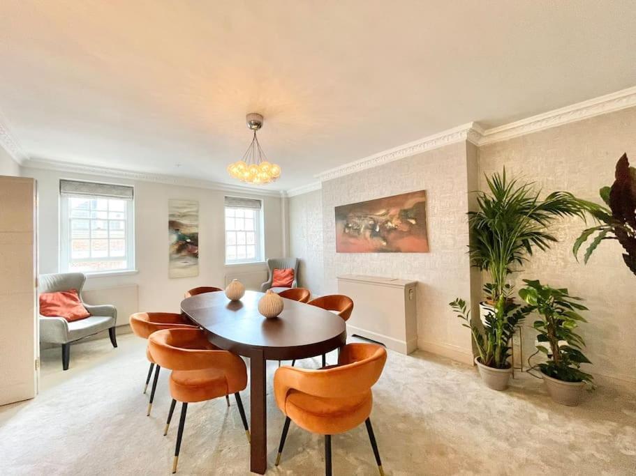 Luxury 3-bdr Flat Near Selfridges Mayfair * Londen