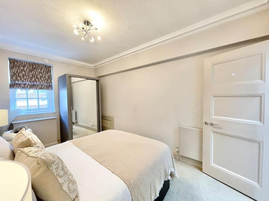 Luxury 3-bdr Flat Near Selfridges Mayfair * Londen