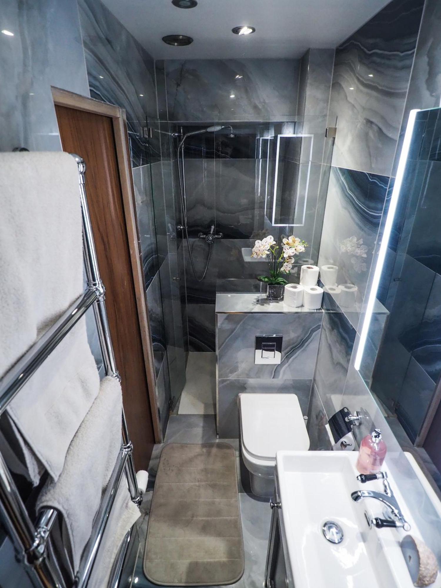 Alluring Flat In Londra