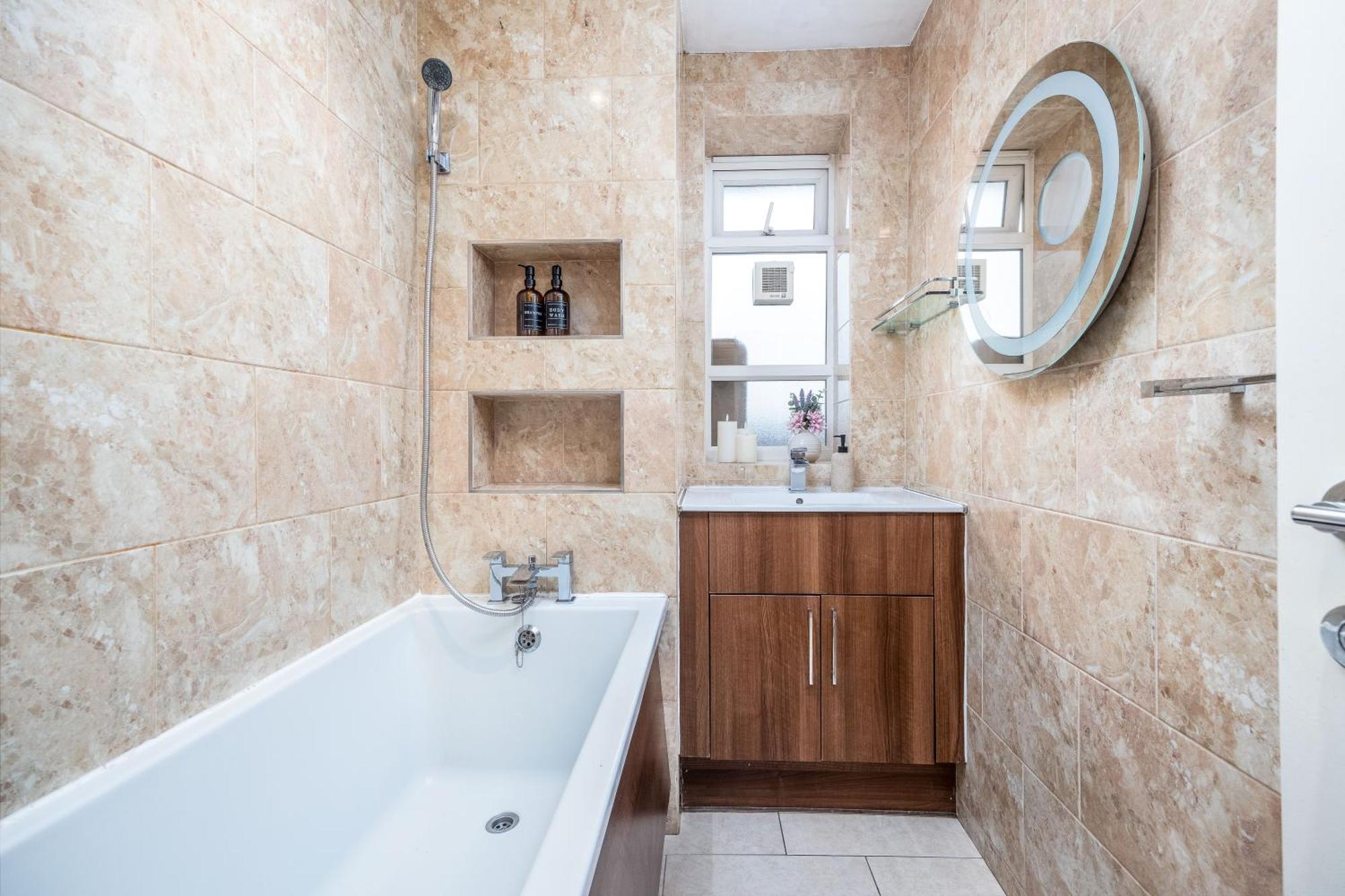 Elegant And Spacious 3 Bedroom In Fulham Londen