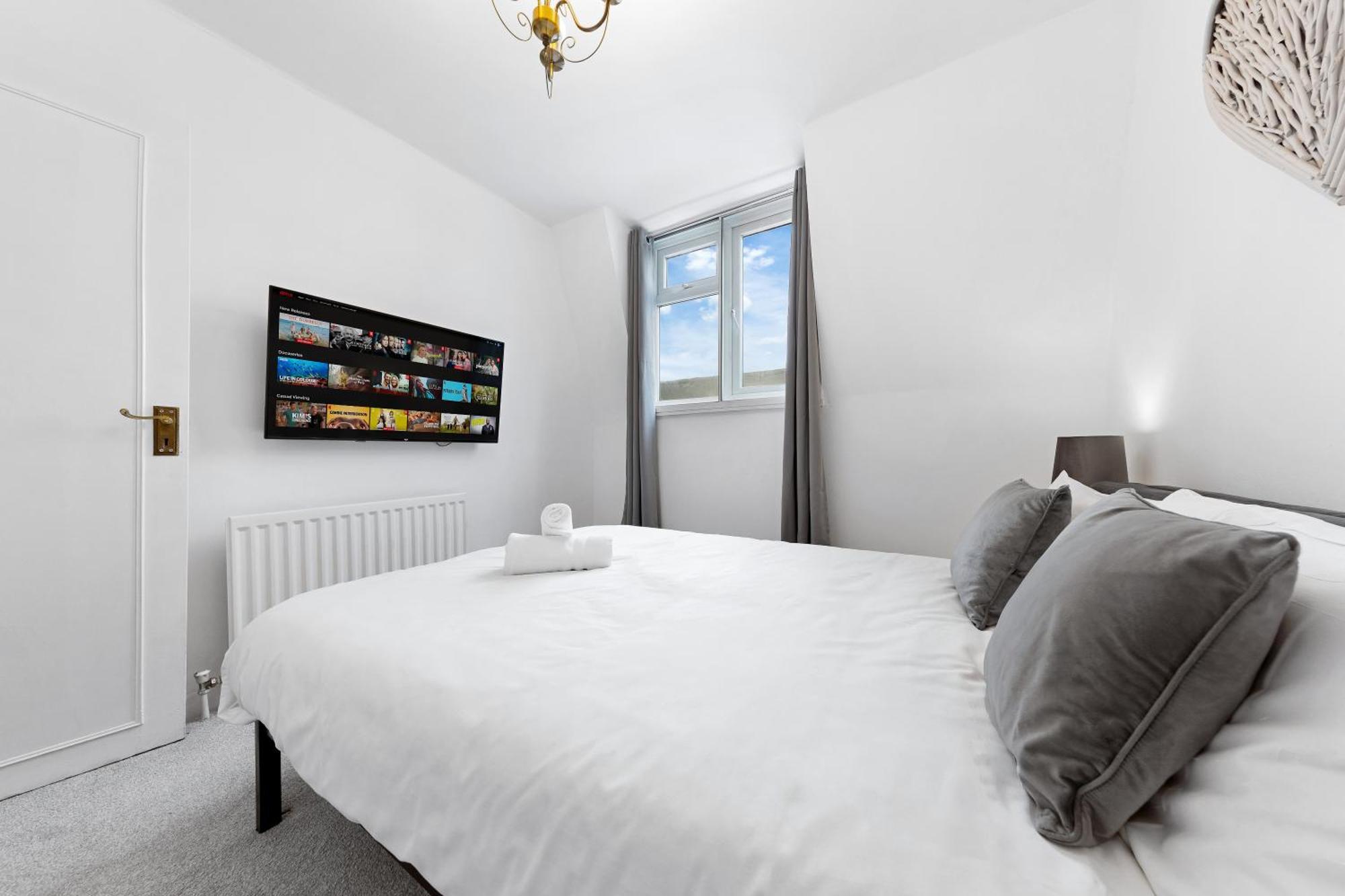 Appartement Newly Renovated Kensington 2 Bedroom With Balcony Near Harrods Sleeps 6, 2 Min Walk From Station