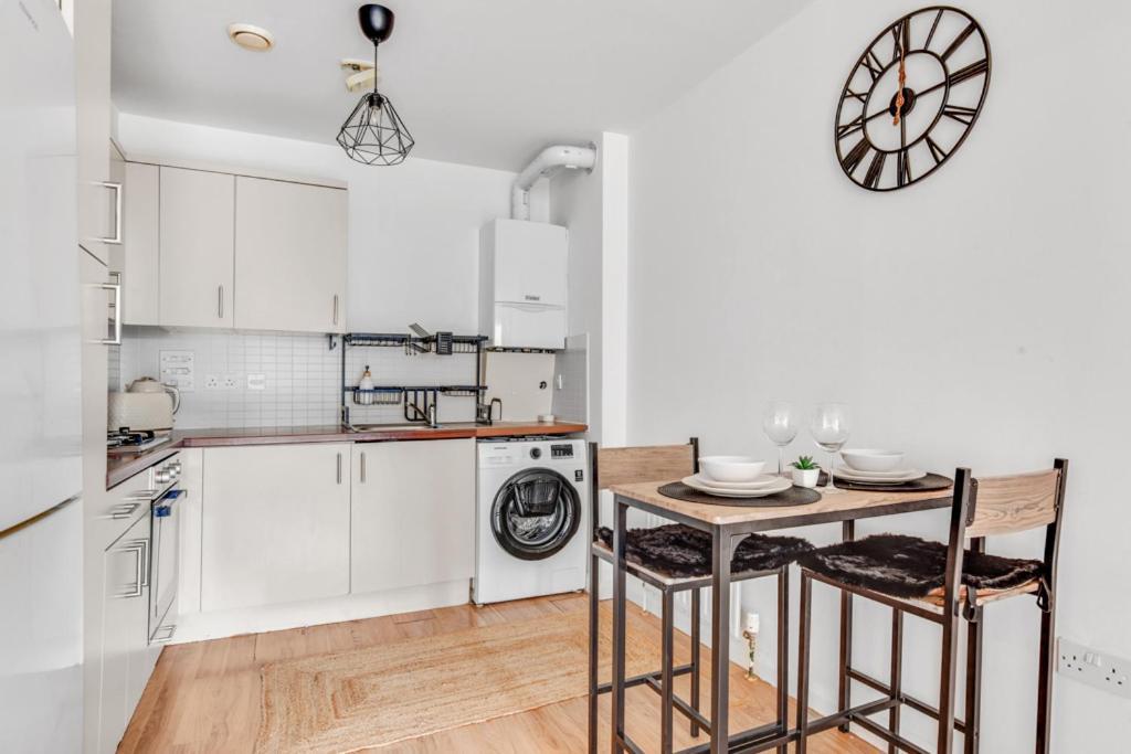Lägenhet Graceful - Self Contained Spacious 2 Bed Stratford