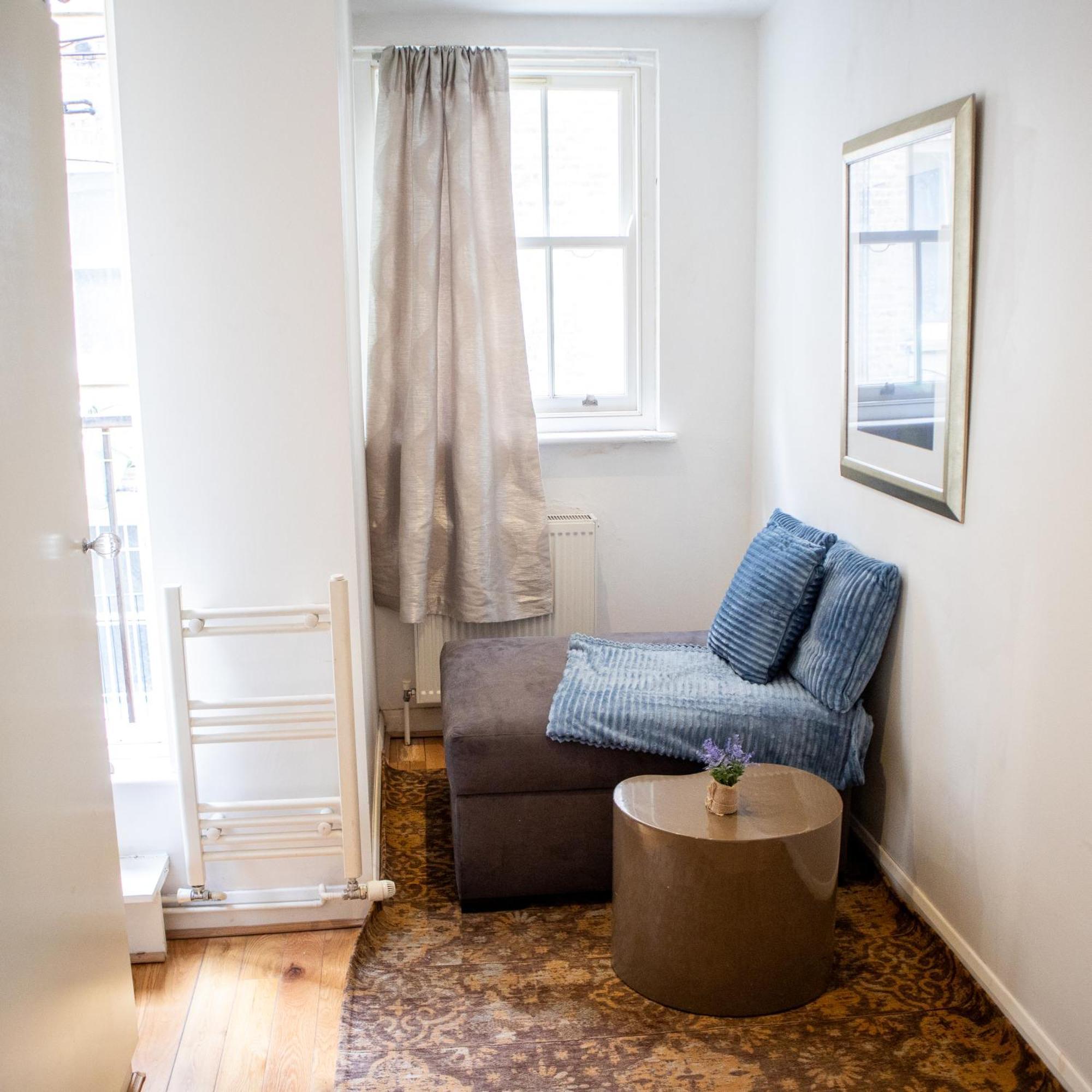 Detached House With Free Parking In Little Venice Near Paddington Hyde Park Apartment *