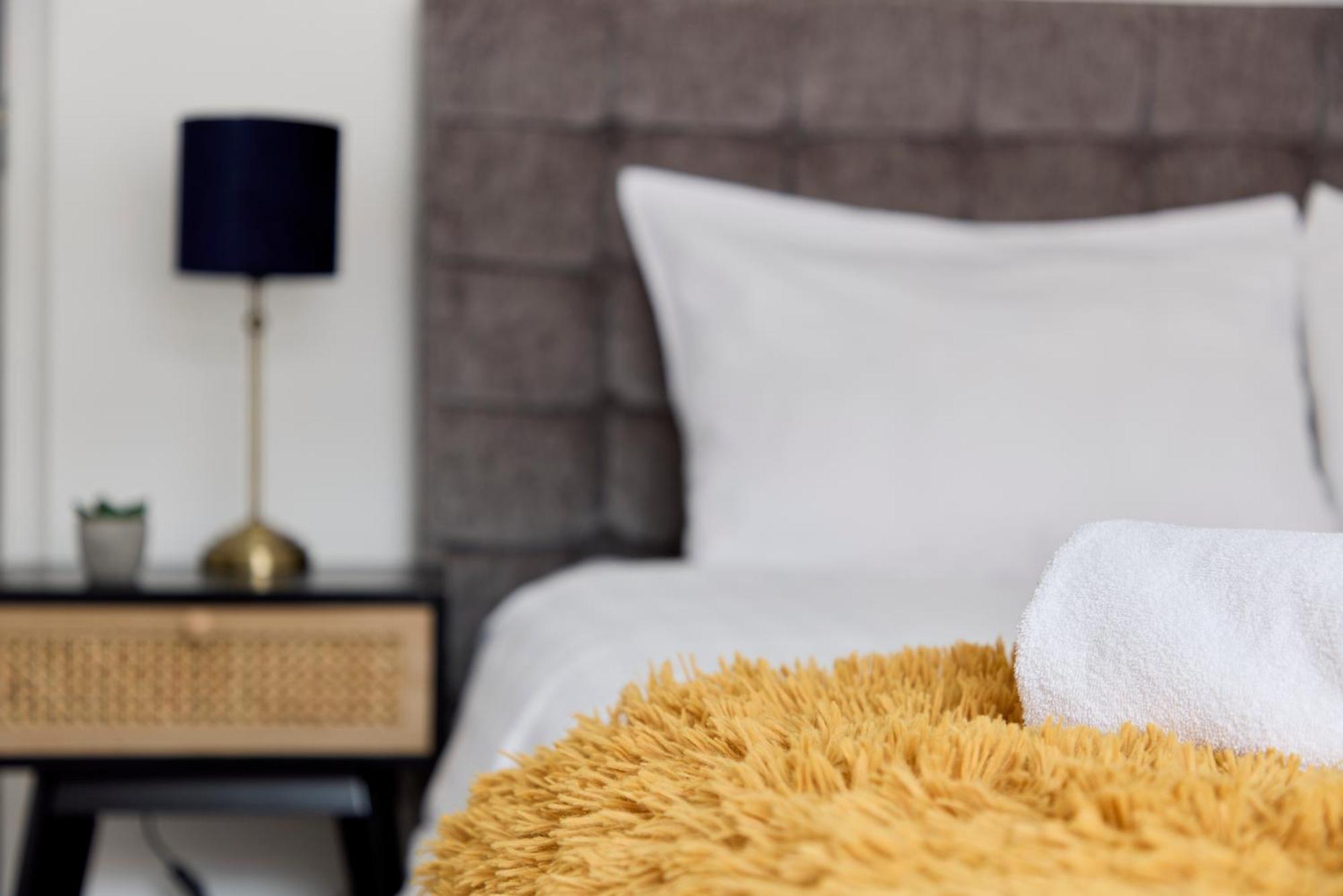 Urban Heaven - 6 Sleeper In The Heart Of Bricklane * Londen
