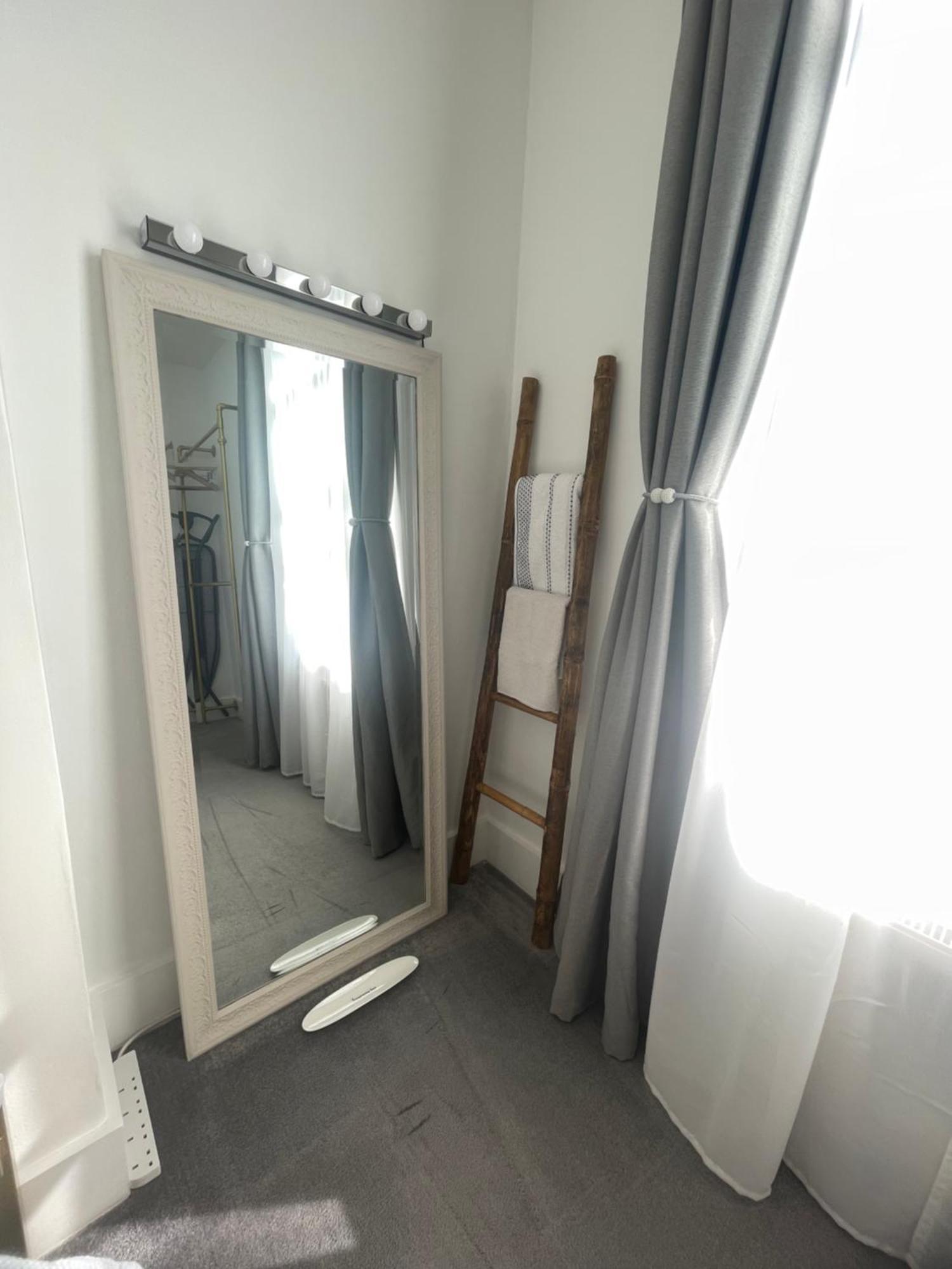 Alloggio in famiglia Queen Bedroom In Maida Vale Londra