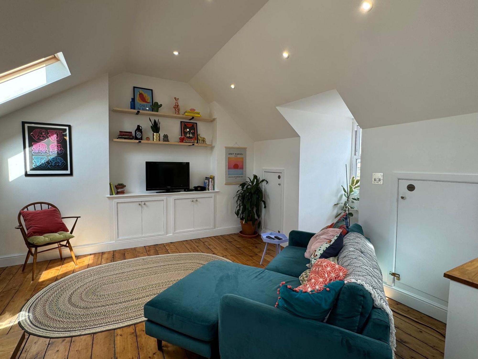 Stunningly Vibrant 1bd Flat Lower Clapton * Londen