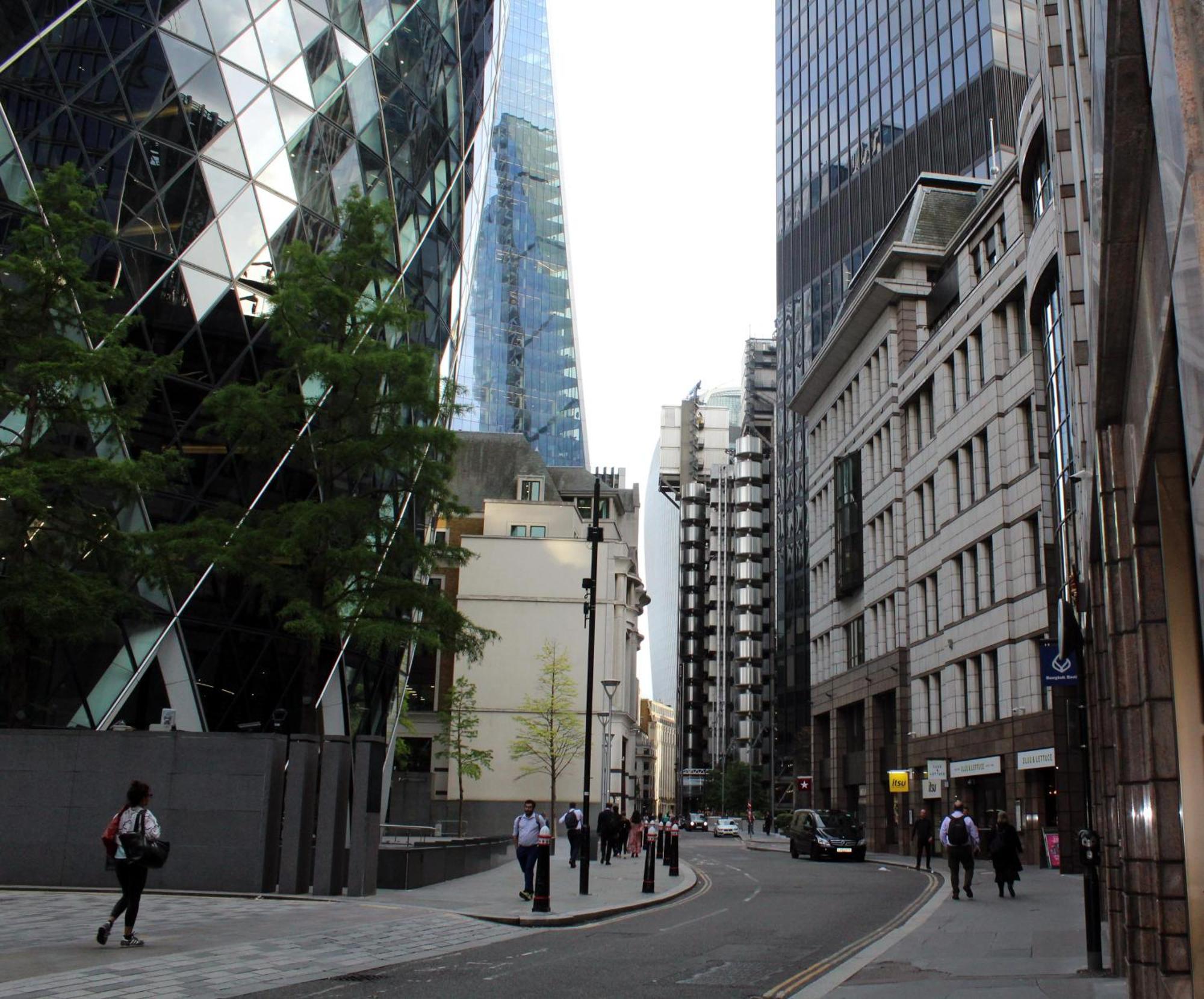 Vakantiehuis Earlycheckin Spacious House W Parking In Londen
