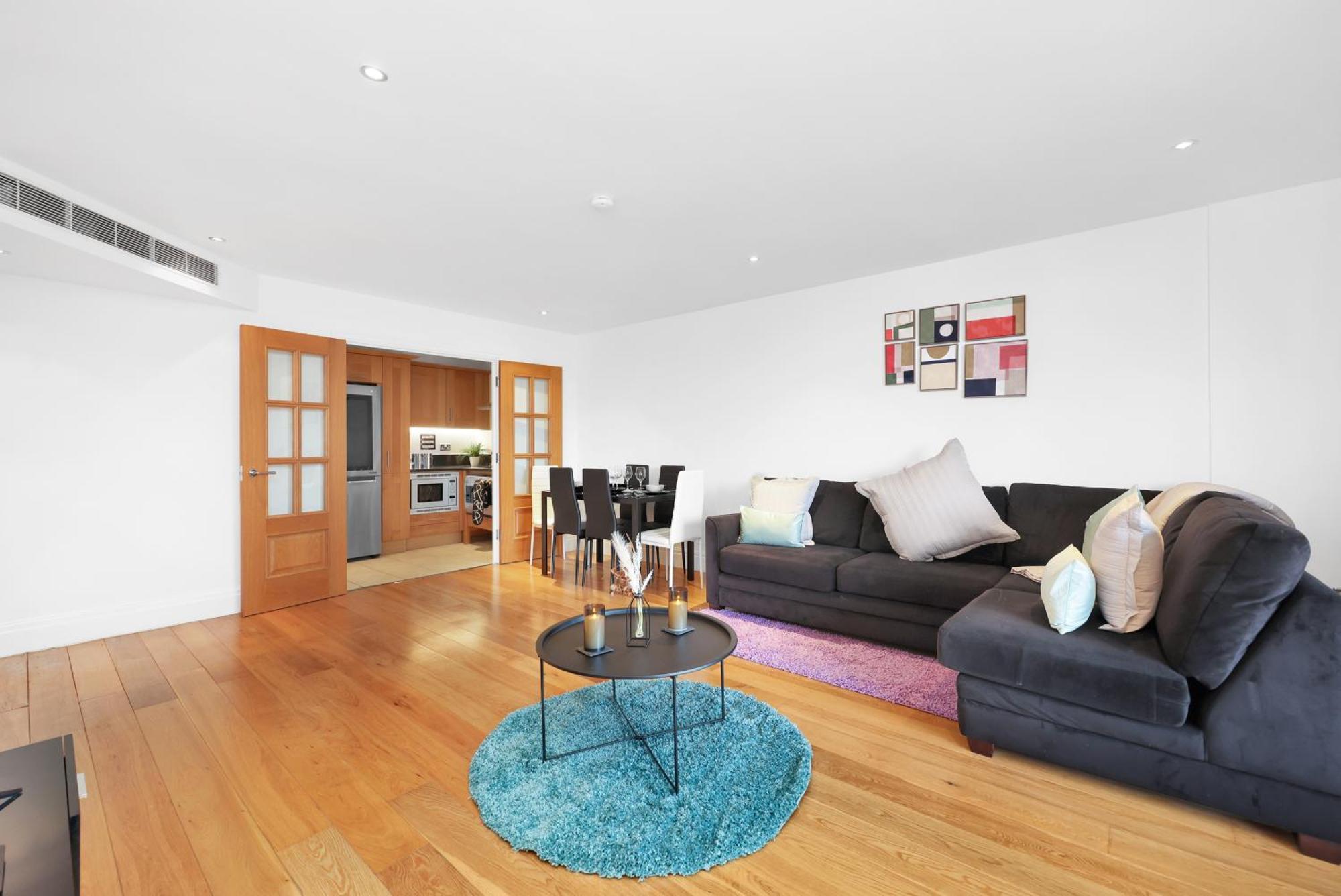 Lejlighed Sleeps 8, Parking, River Views, Chelsea 3 Bdr London