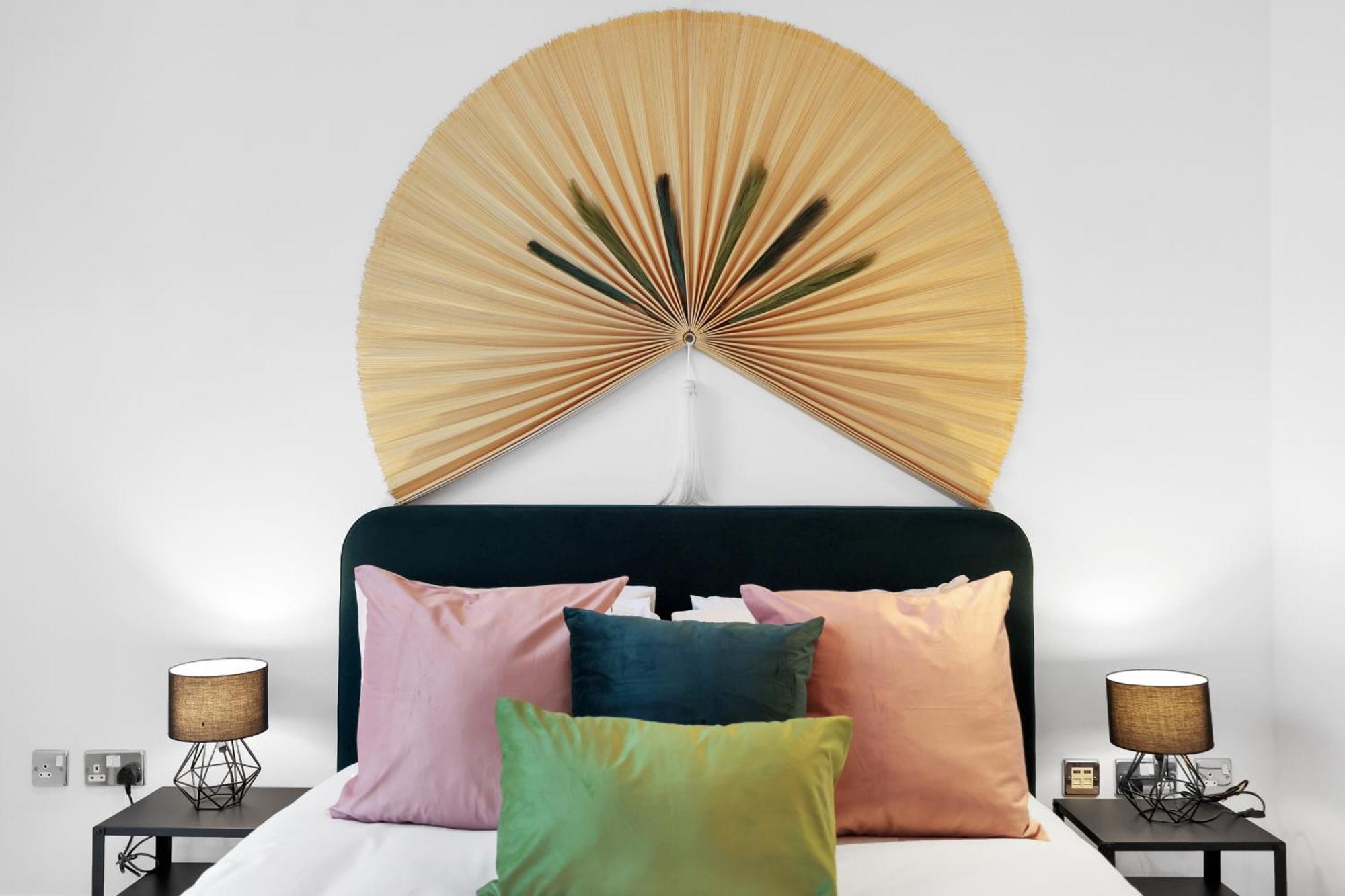 Lejlighed Sleeps 8, Parking, River Views, Chelsea 3 Bdr *