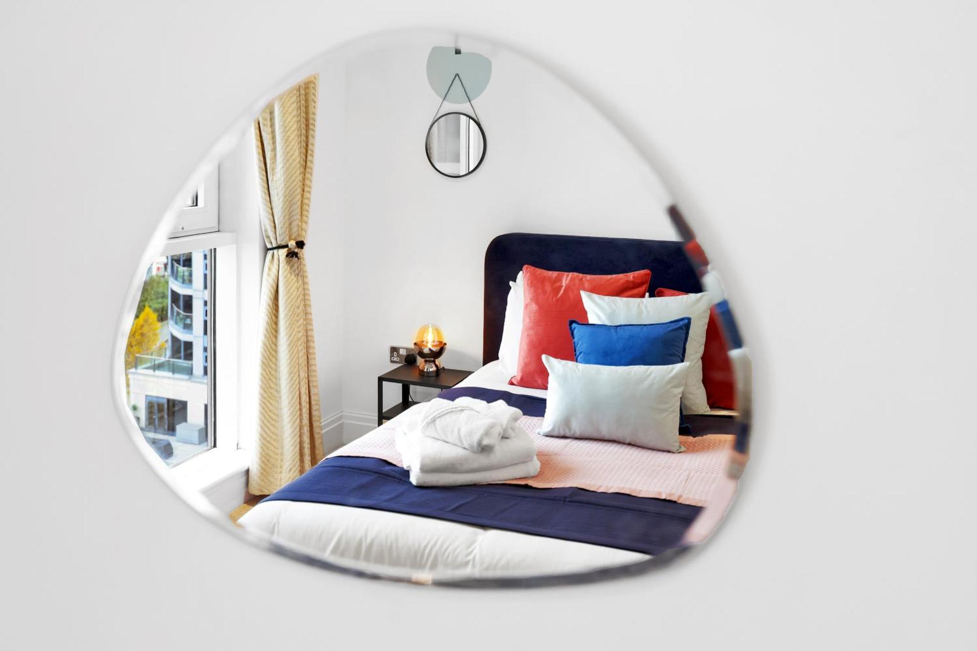 Sleeps 8, Parking, River Views, Chelsea 3 Bdr Appartement *