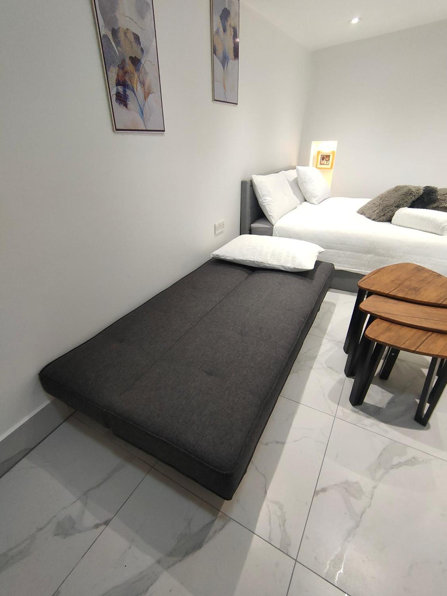 New Look Lux In Leilighet