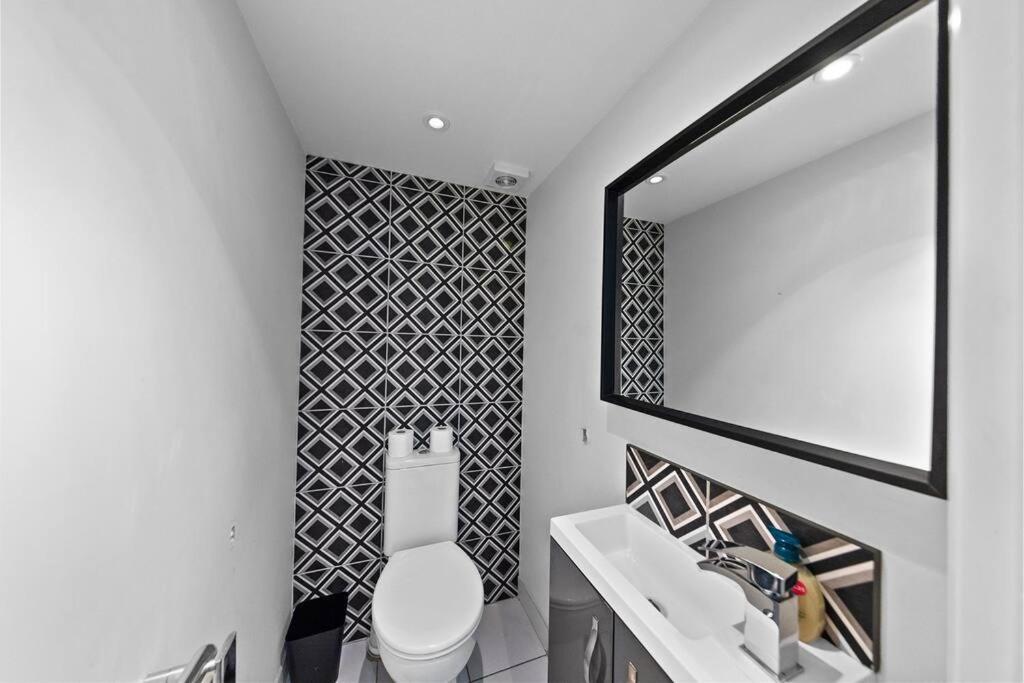 Apartment Charming Leytonstone 5 Bed -
