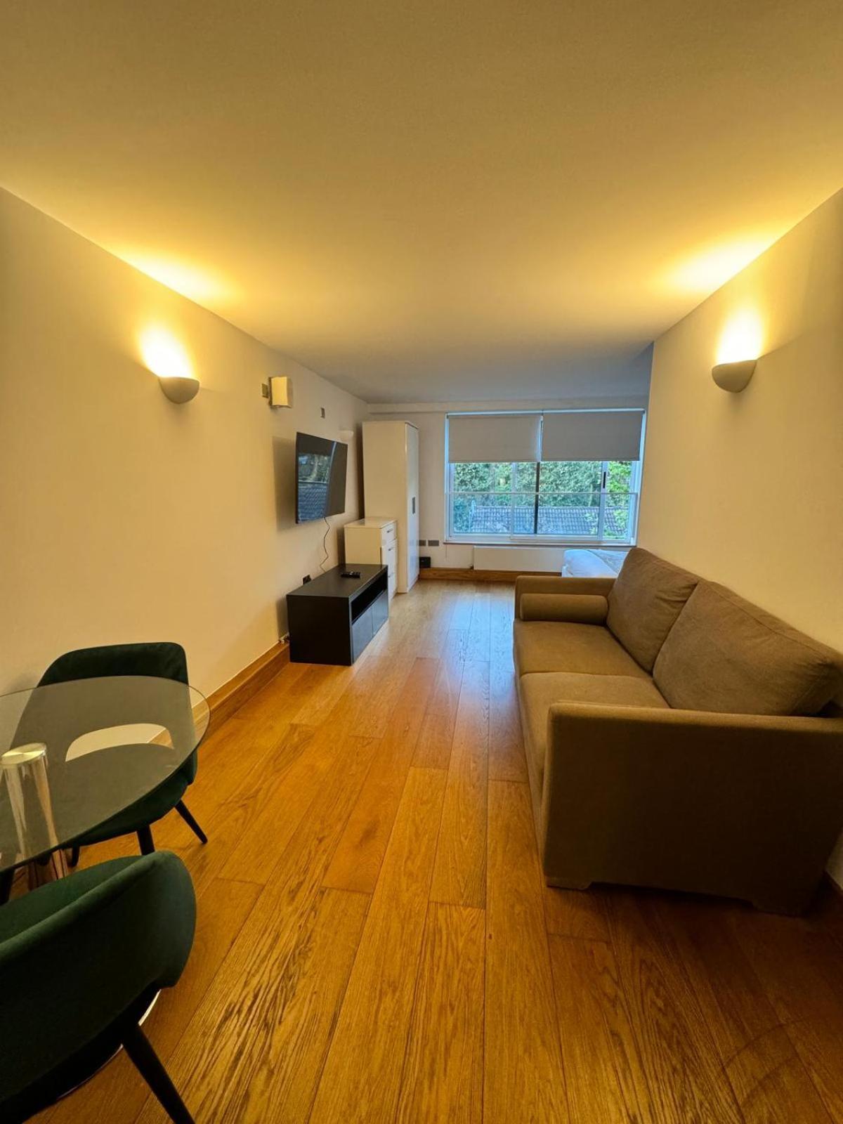 Westwood House Appartement