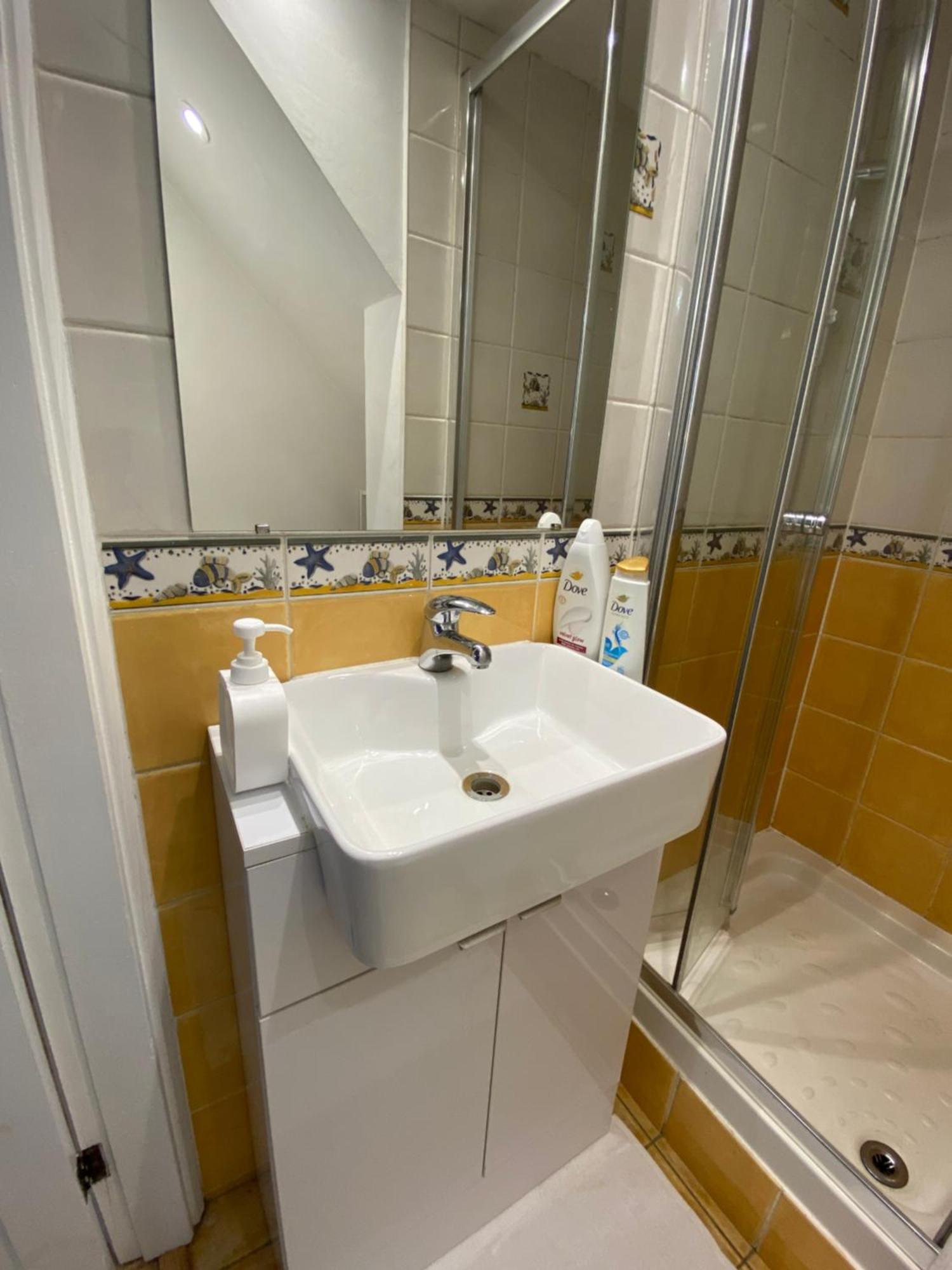 Flat In West Kensington