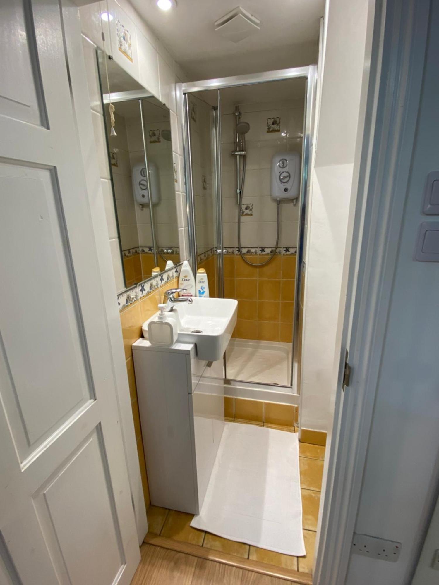 Apartment Flat In West Kensington *