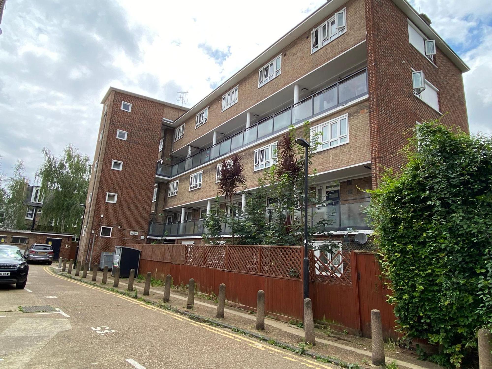 Flat In West Kensington Apartment