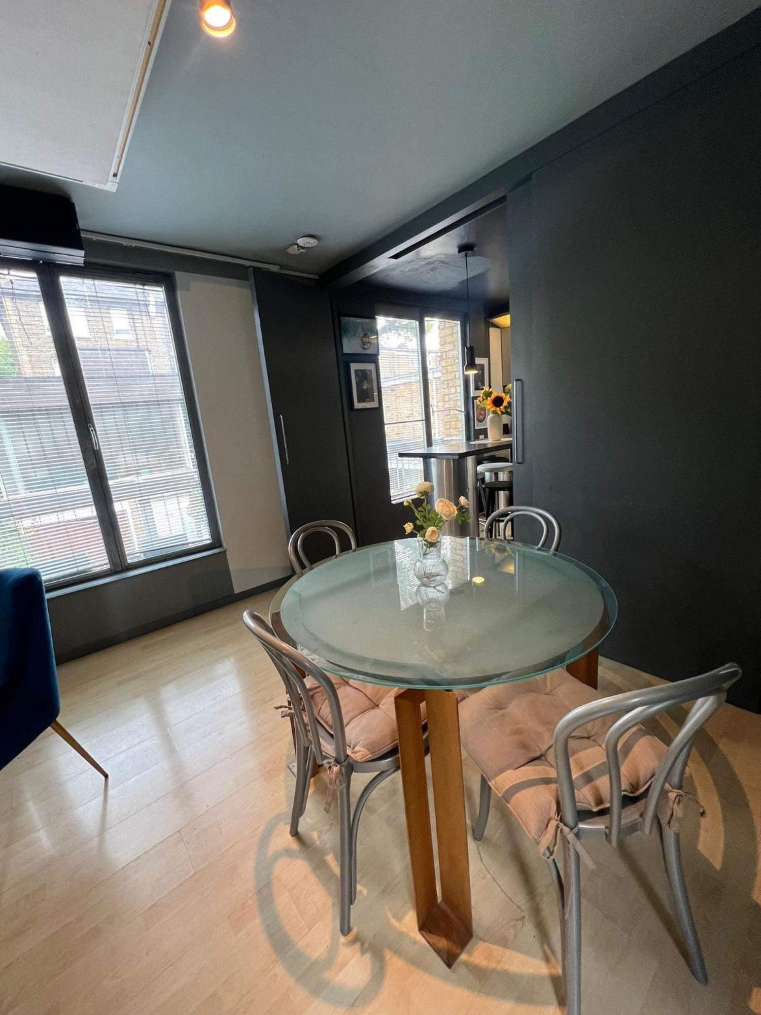One Bed House In Camden Town Londen