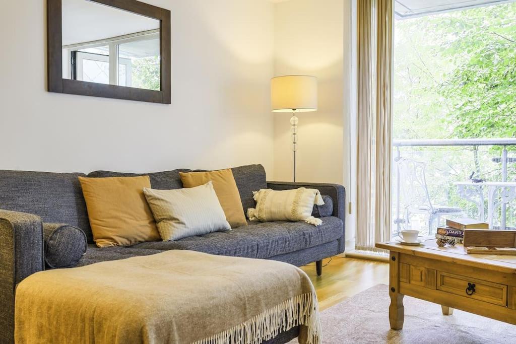 Apartment Luxurious 2-bedroom *