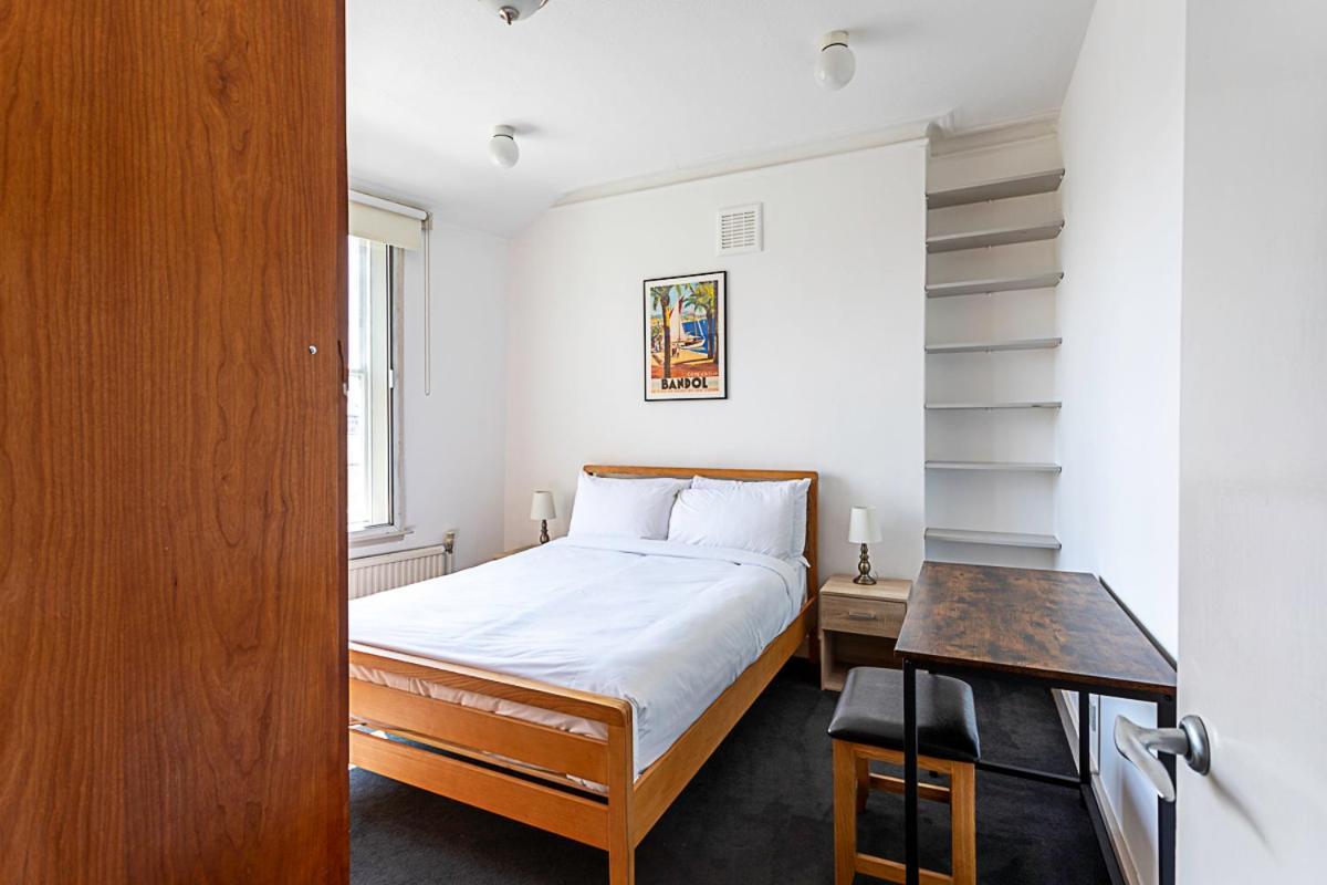 Contemporary Open Plan Penthouse *