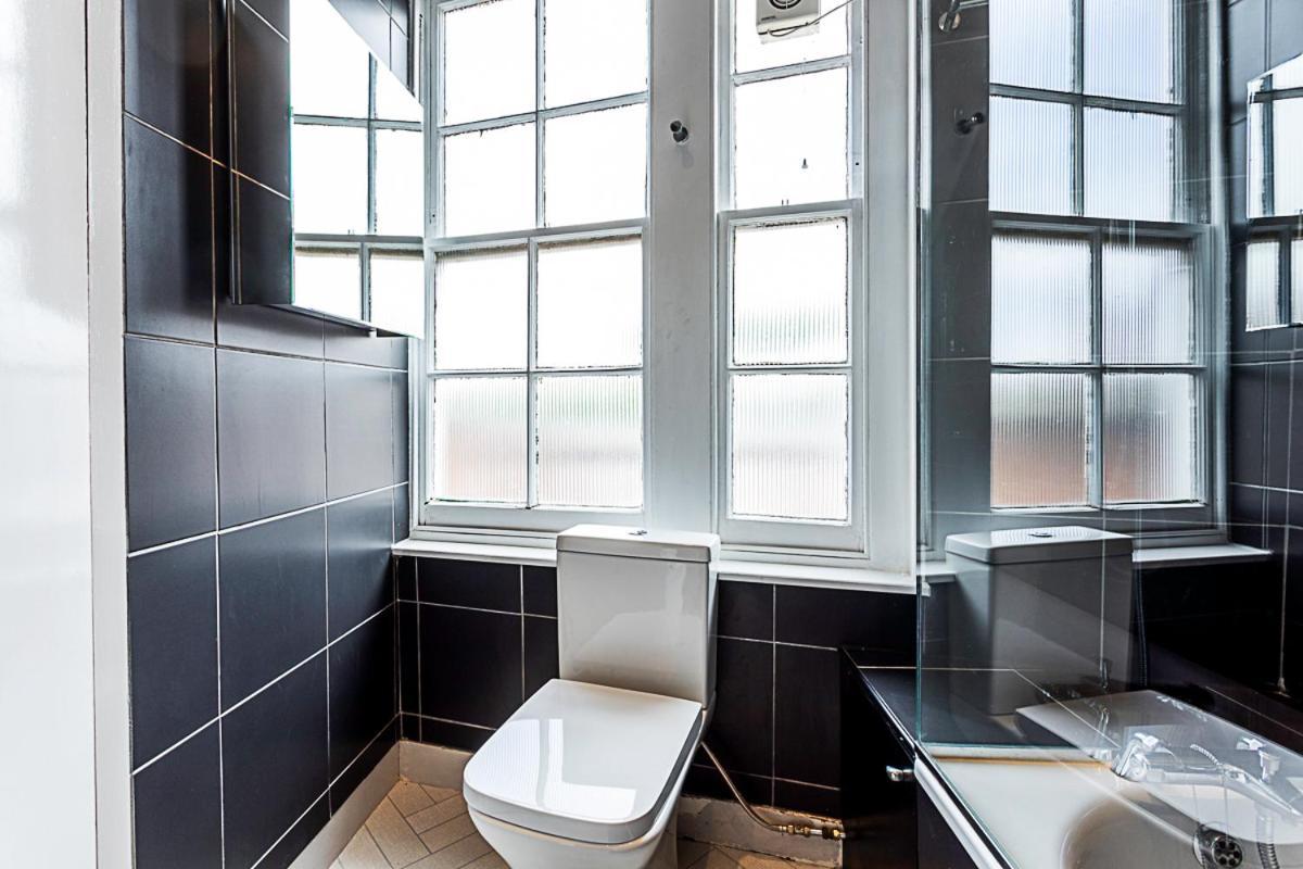 Contemporary Open Plan Penthouse * London