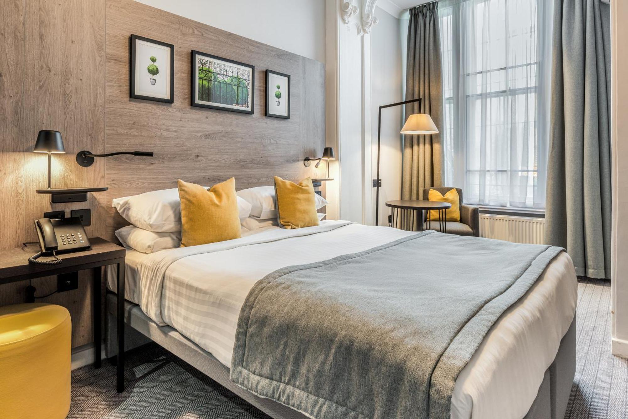 Hotell Princes Square 4*