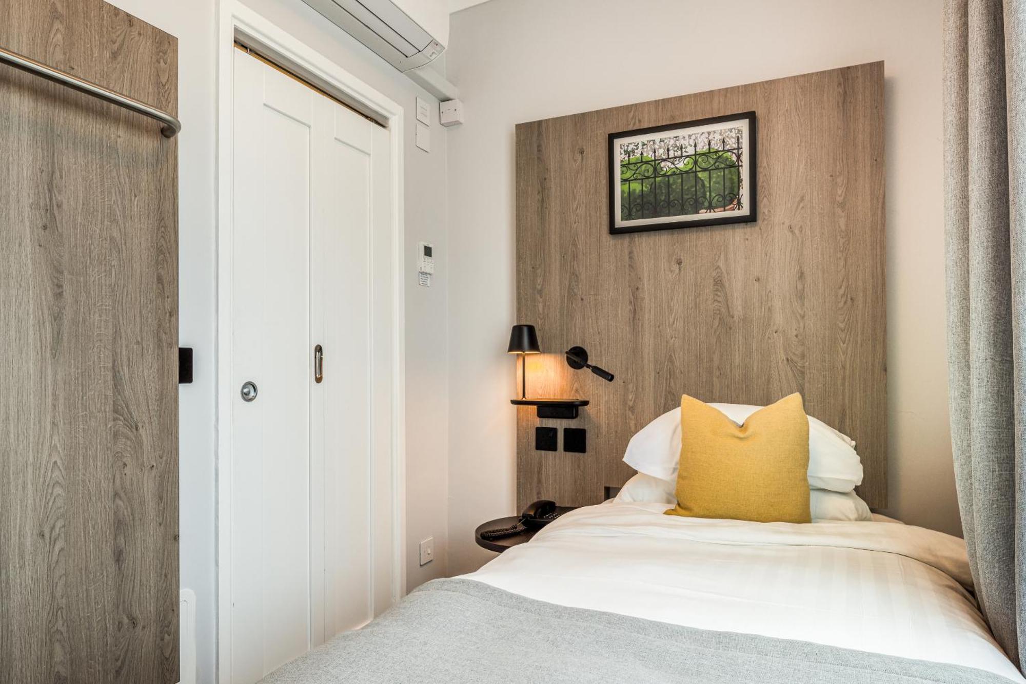 Princes Square Hotell 4*