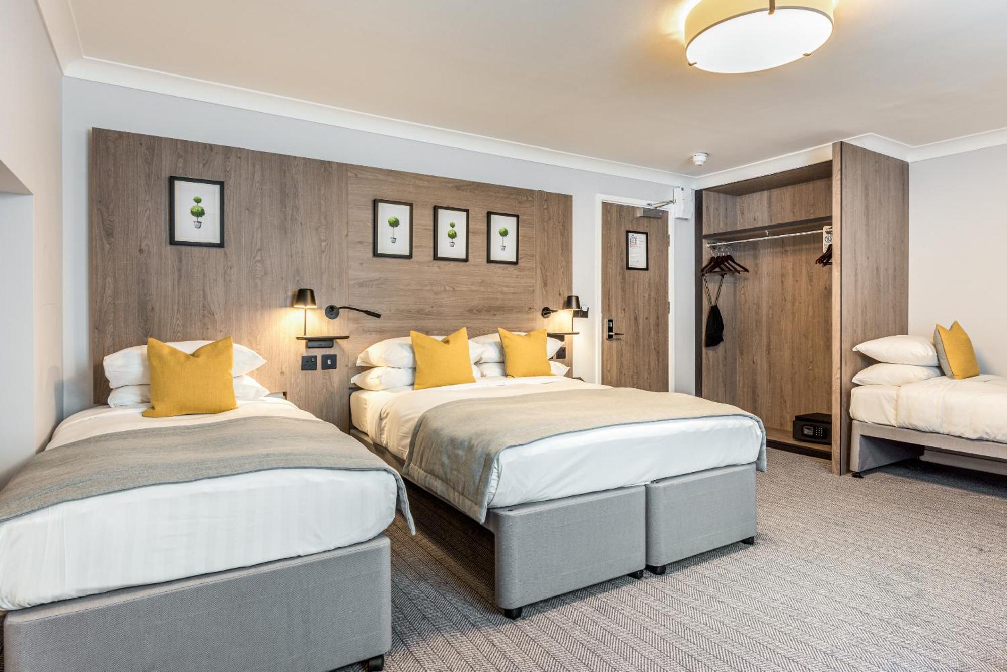 Princes Square Hotell 4*