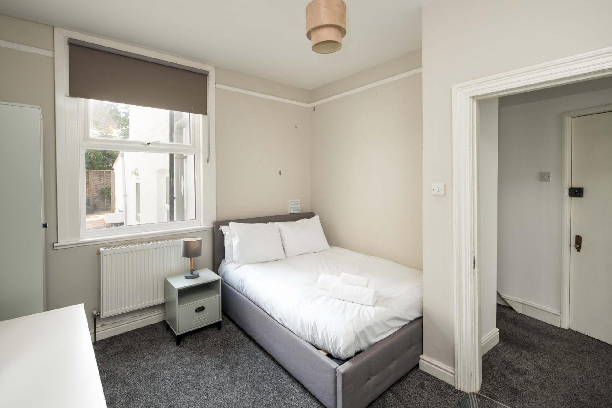 Charming Brixton Flat With Patio & Modern Comforts Lägenhet *