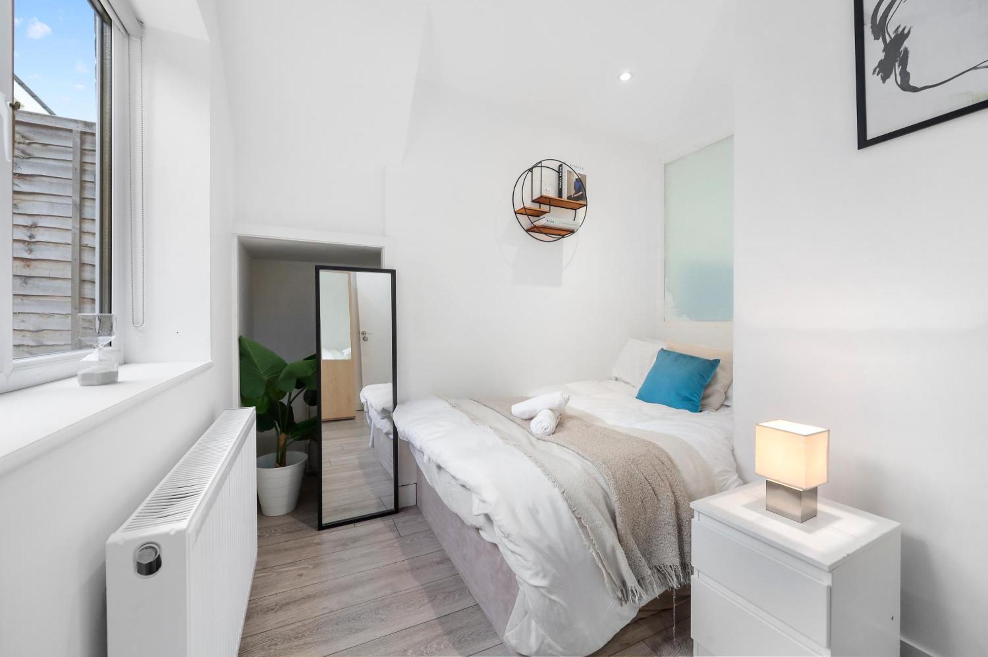 Bright Cosy Greenwich - 3 Bedroom 5 Beds - Free Parking * Londra