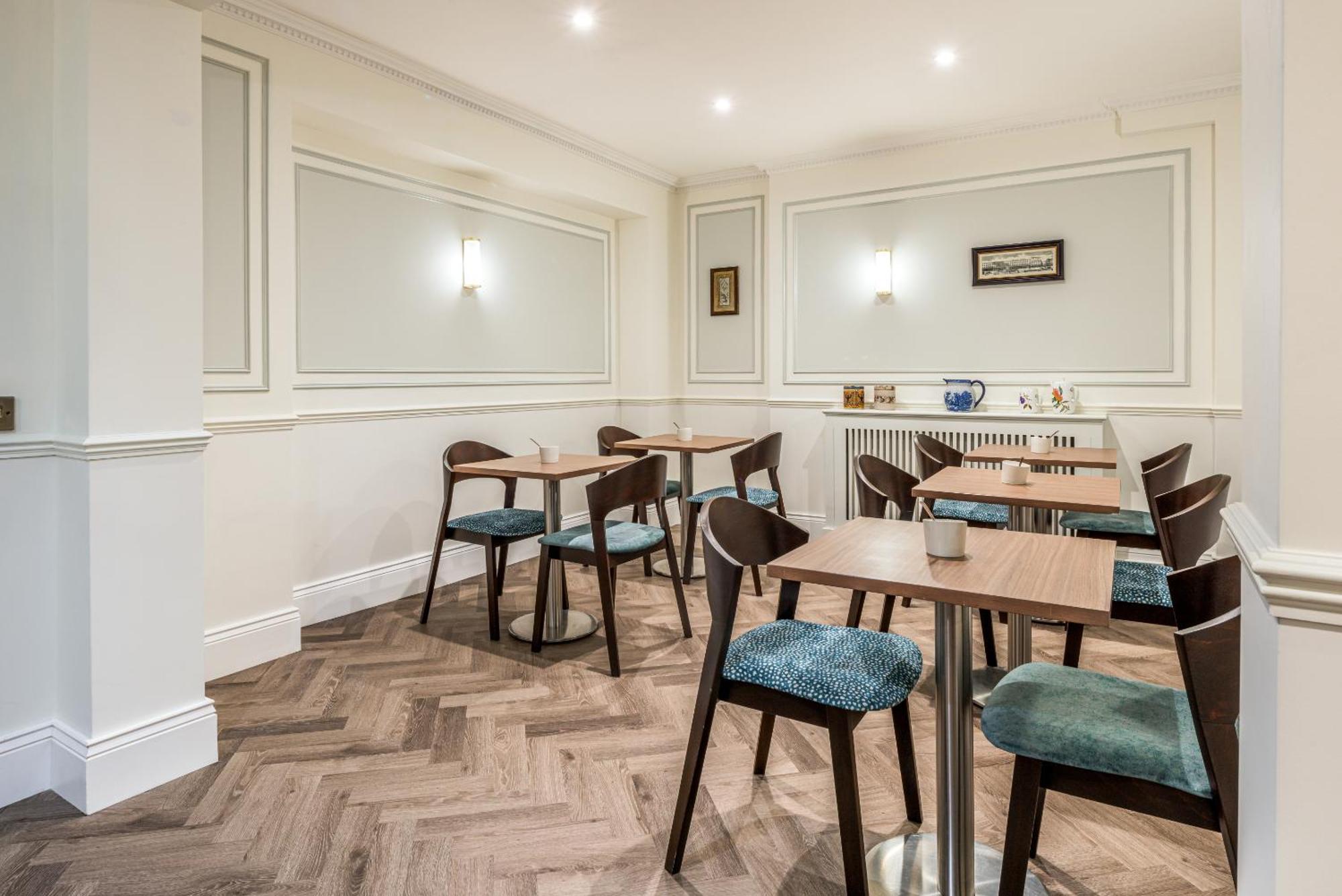 Hotell Princes Square 4*
