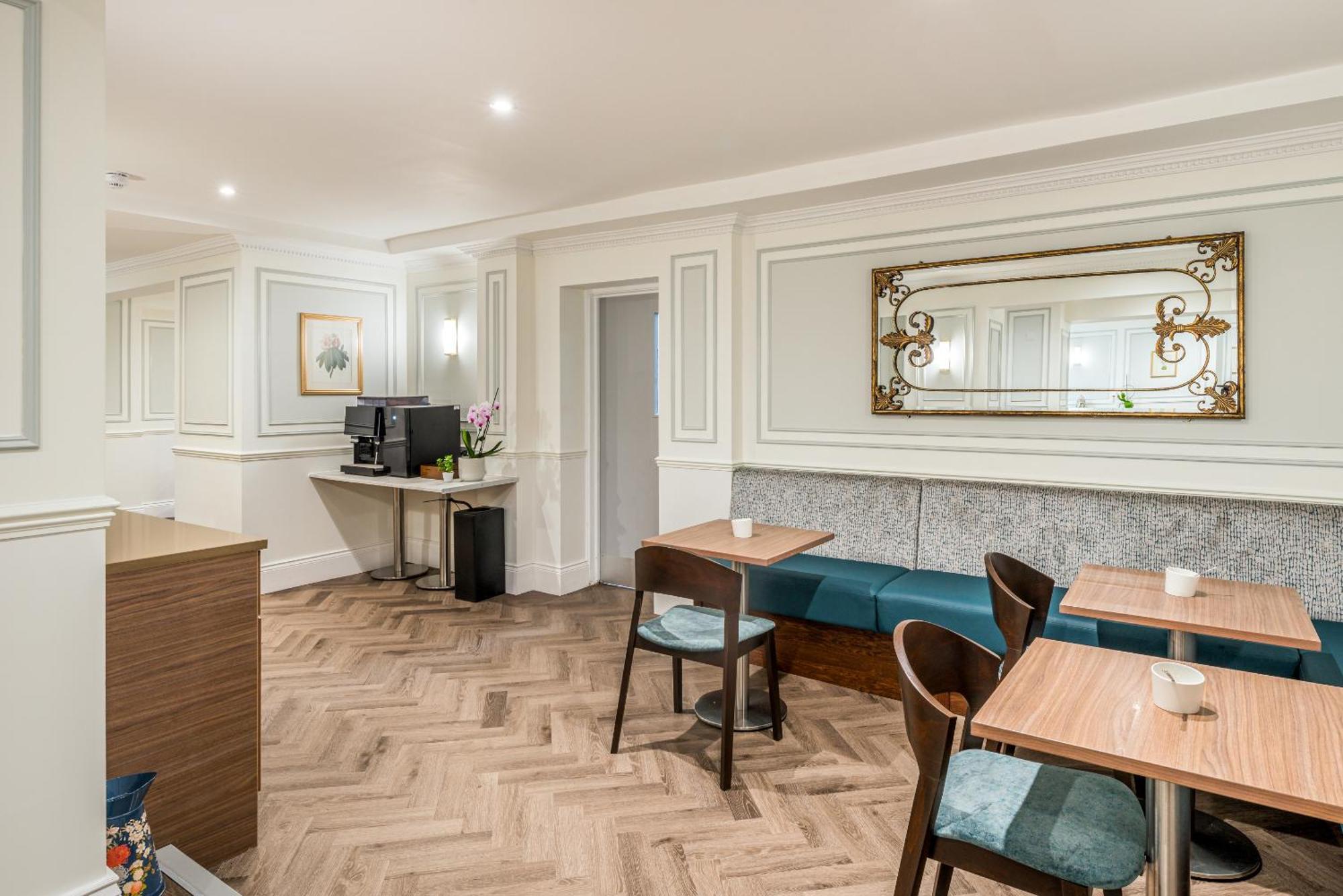 Princes Square Hotell 4*