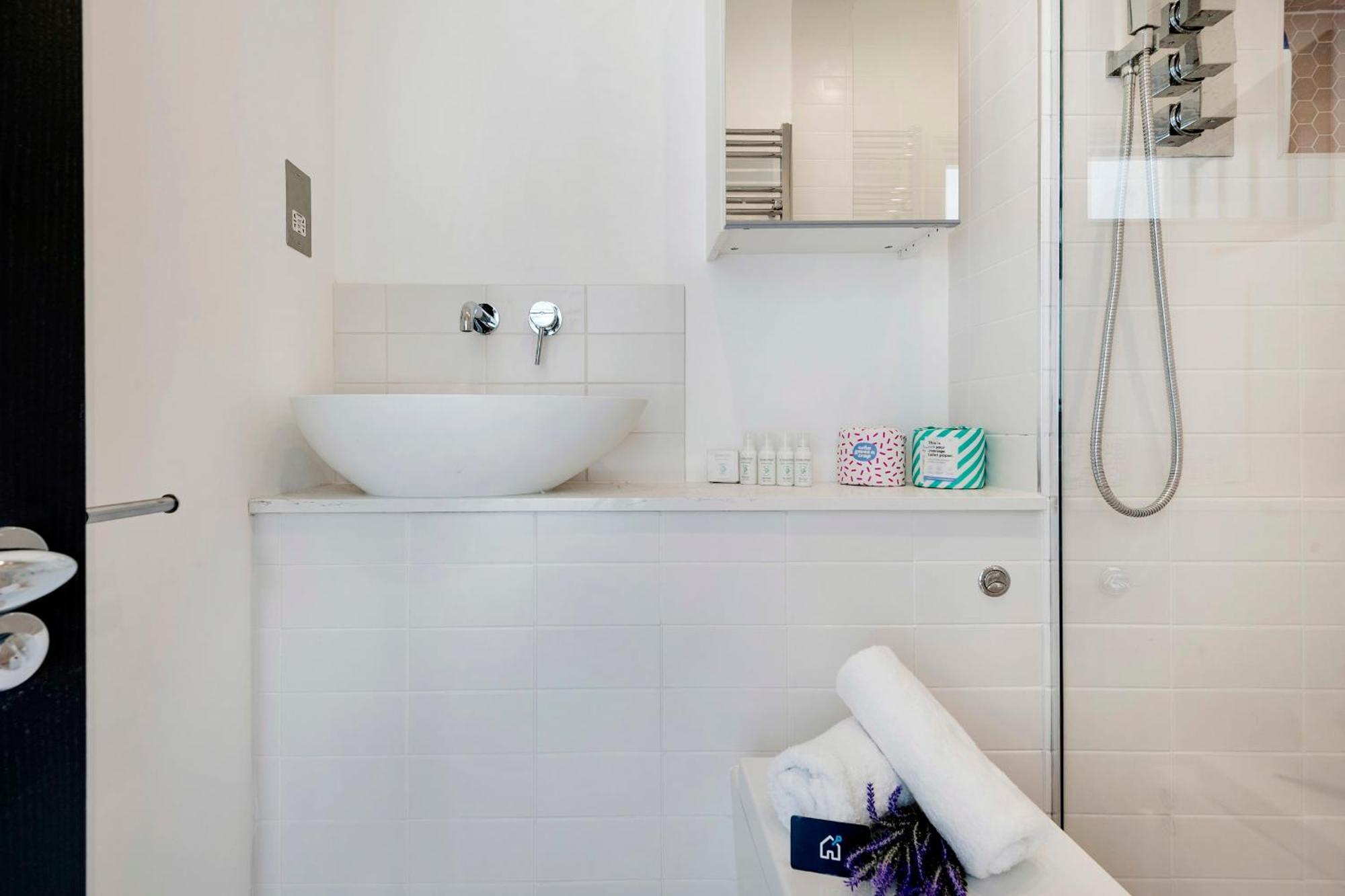 Modern And Bright Highgate Gem Appartement