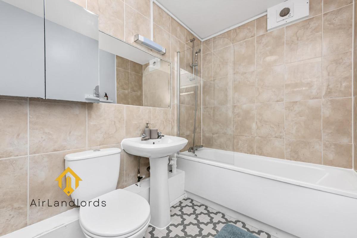 Fantastic 4 Bedroom In Russell Square Leilighet