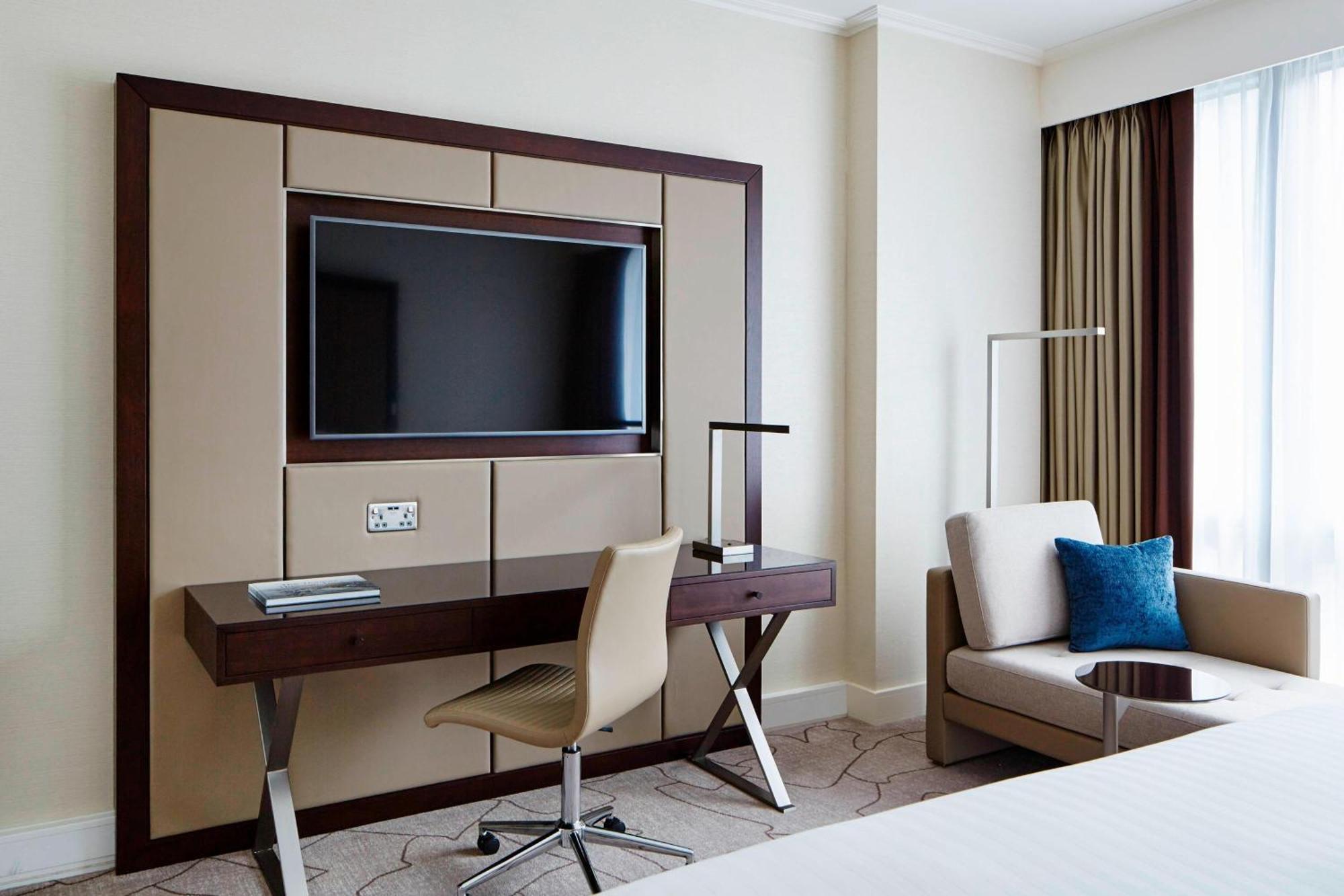 Hotell Marriott Canary Wharf 5*