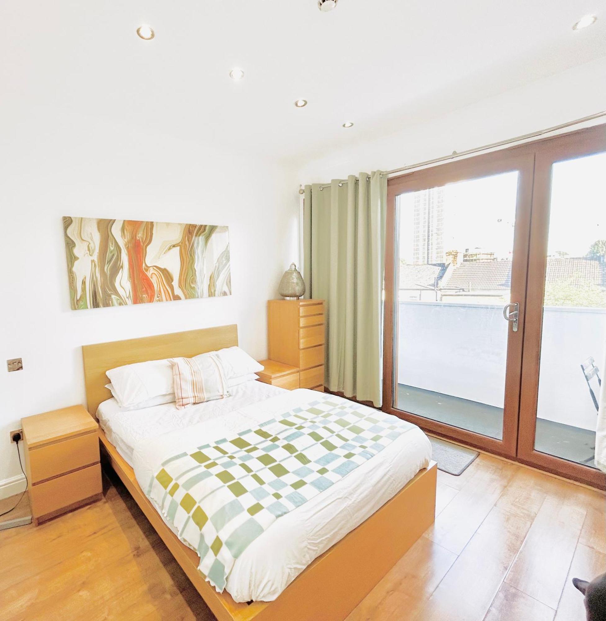 Apartment Luxury Near Canning Town- Free Parking