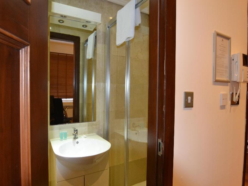Apartment Hyde Park London